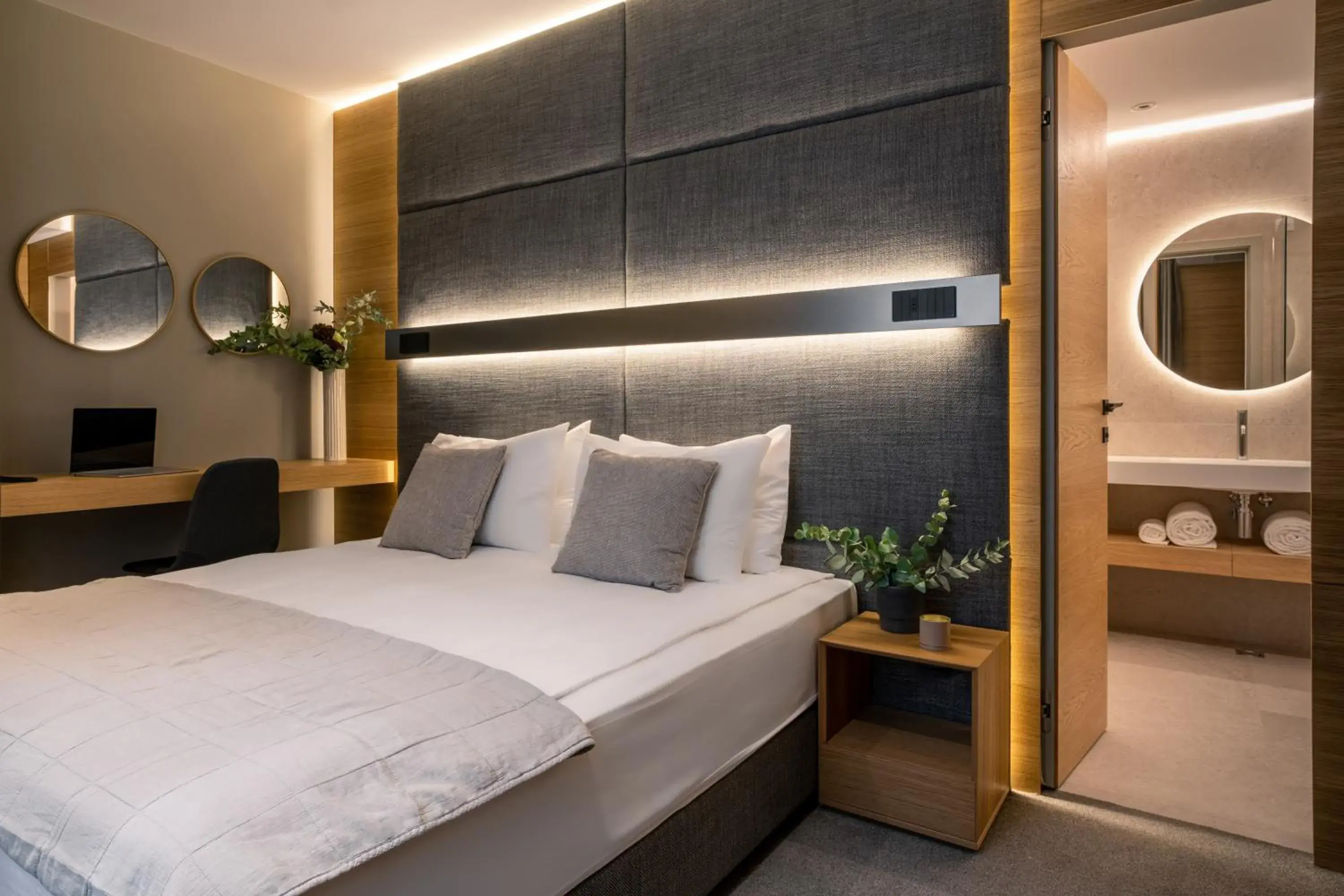 Cozy Double Room in Sentro Boutique Hotel Cozy Double Room in Sentro Boutique Hotel