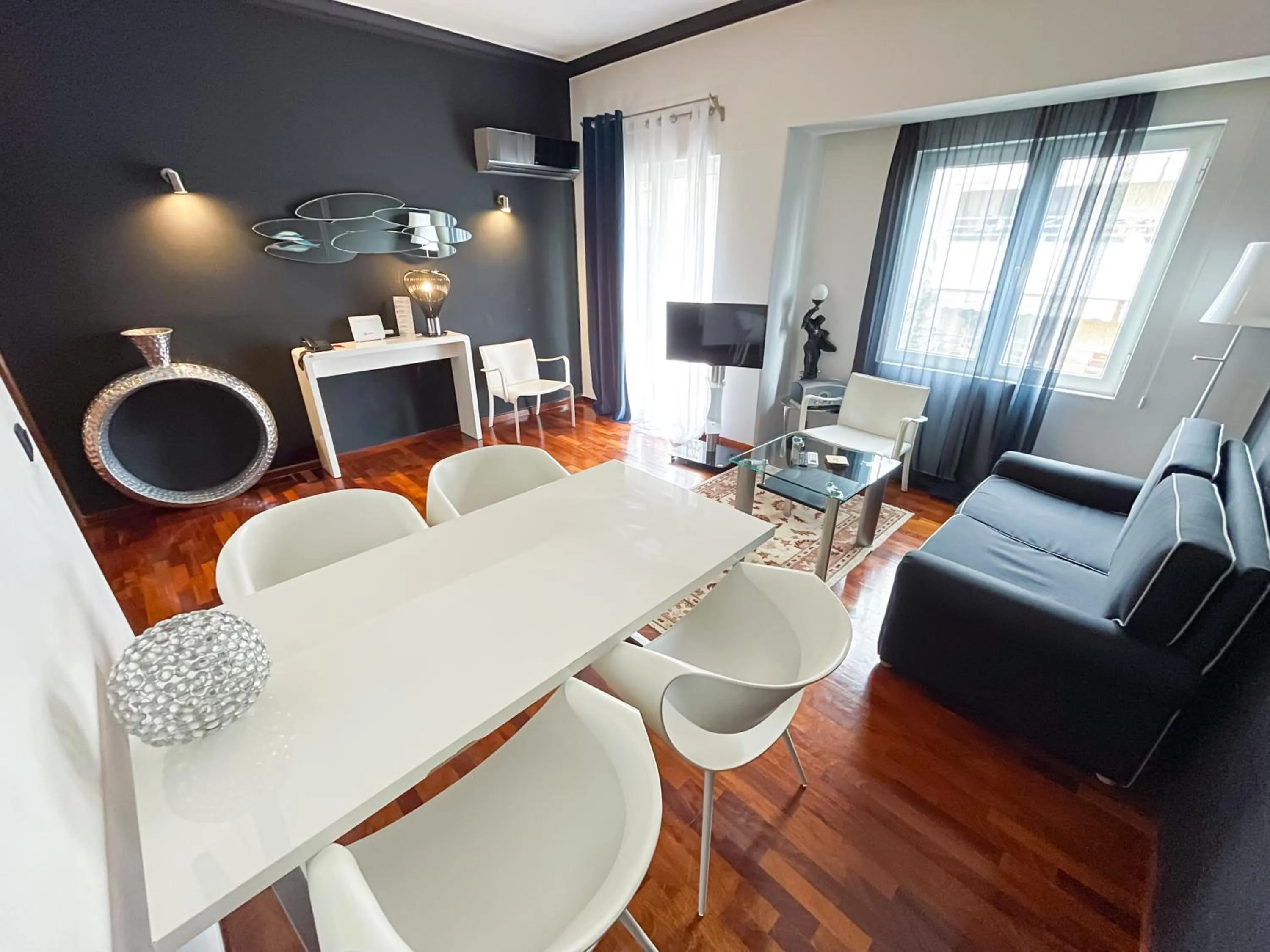 TV and multimedia in Andromeda Suites