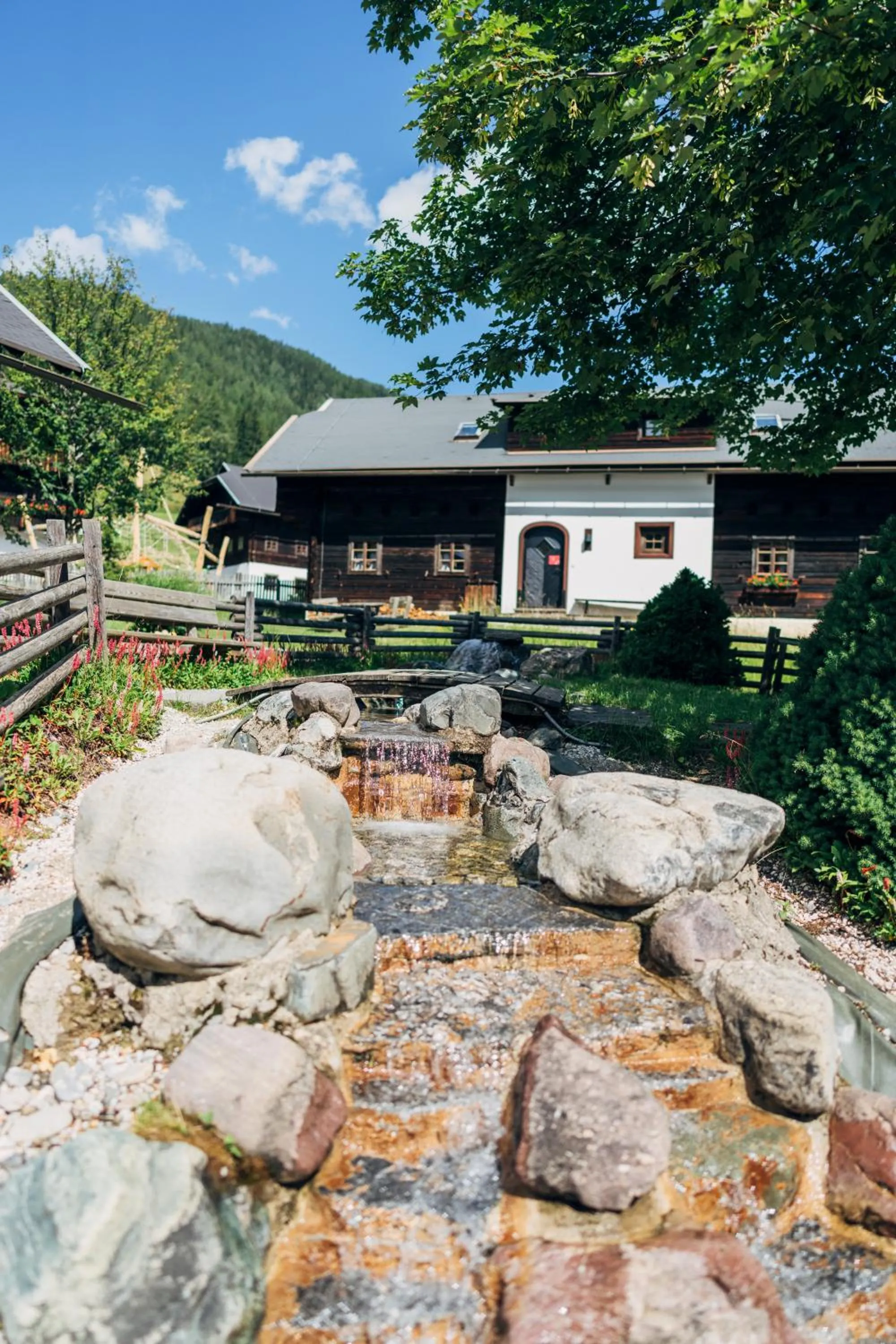 Property building in Slow Travel Resort Kirchleitn