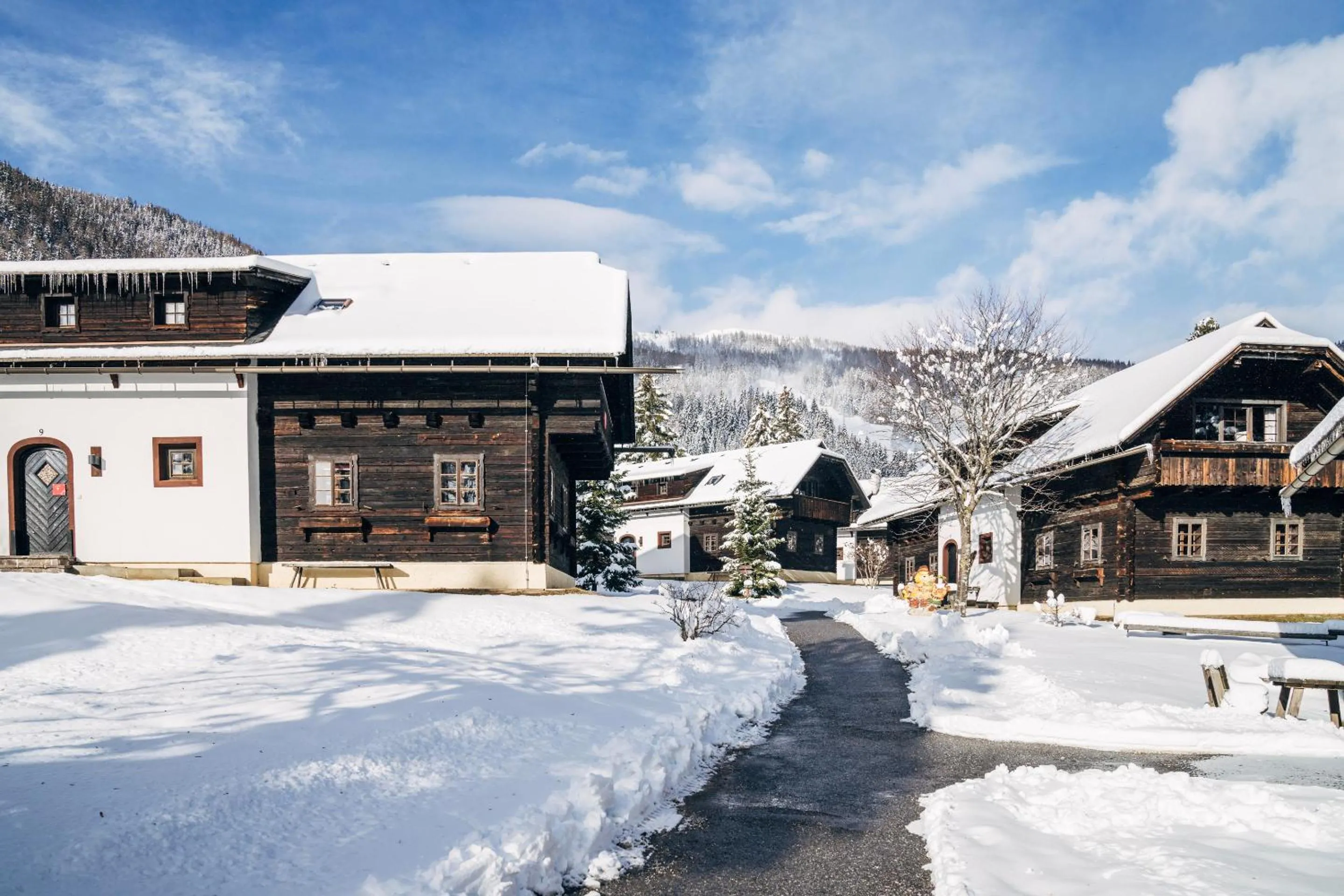 Property building in Slow Travel Resort Kirchleitn