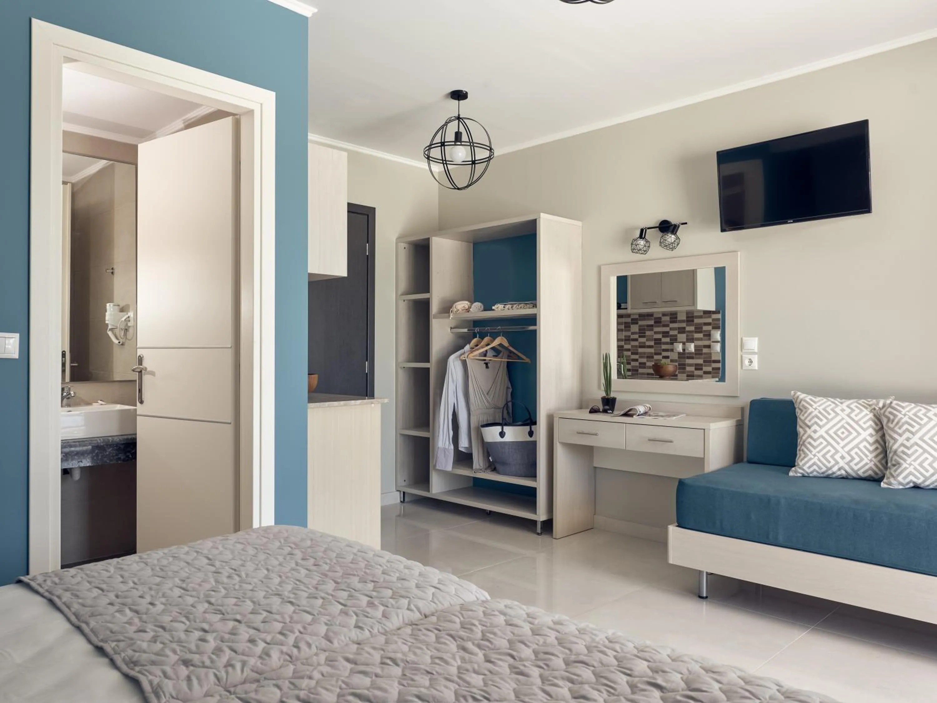 Photo of the whole room, Bed in Letsos Hotel