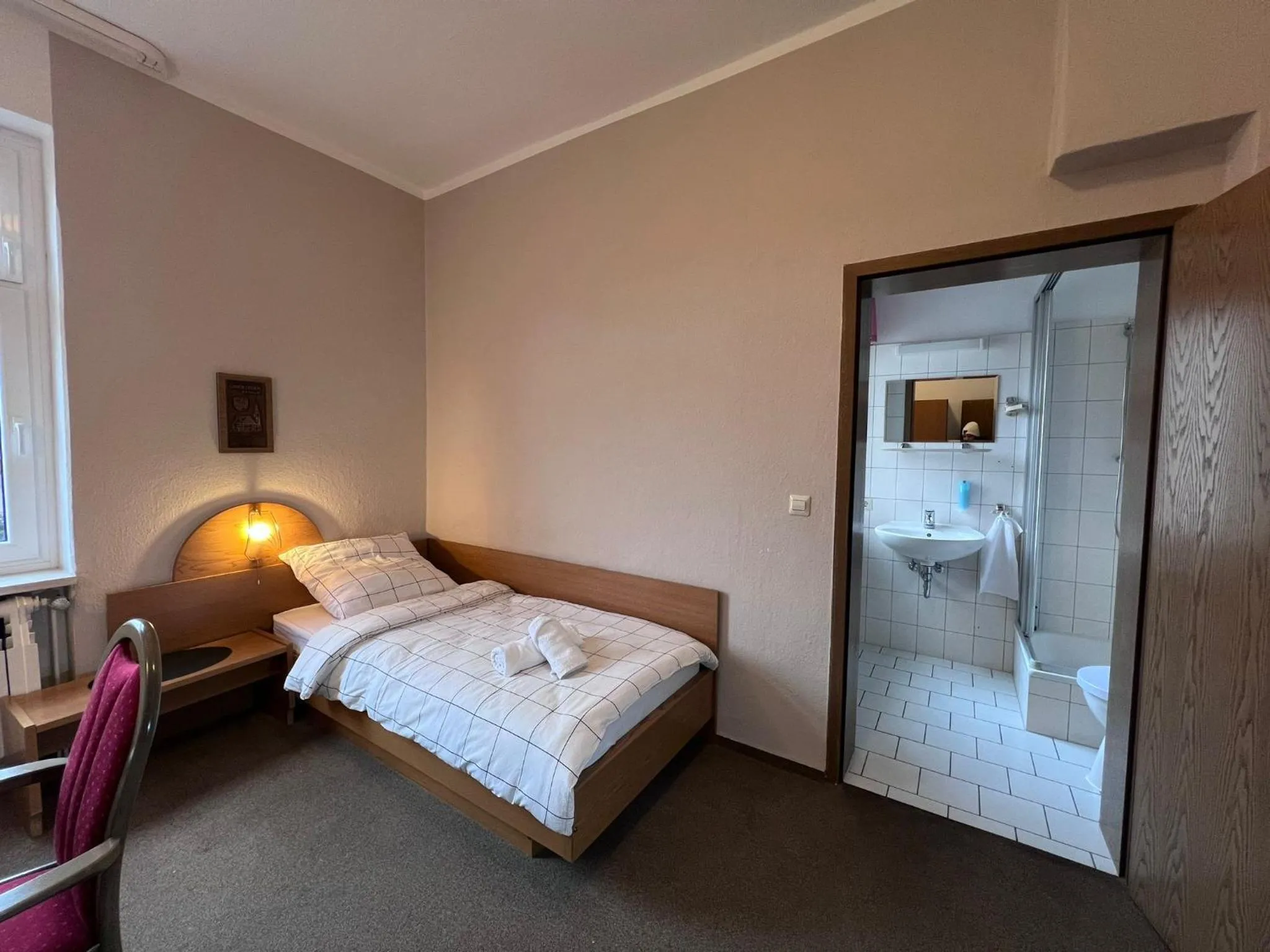 Bedroom, Bed in Hotel Doko Gardelegen