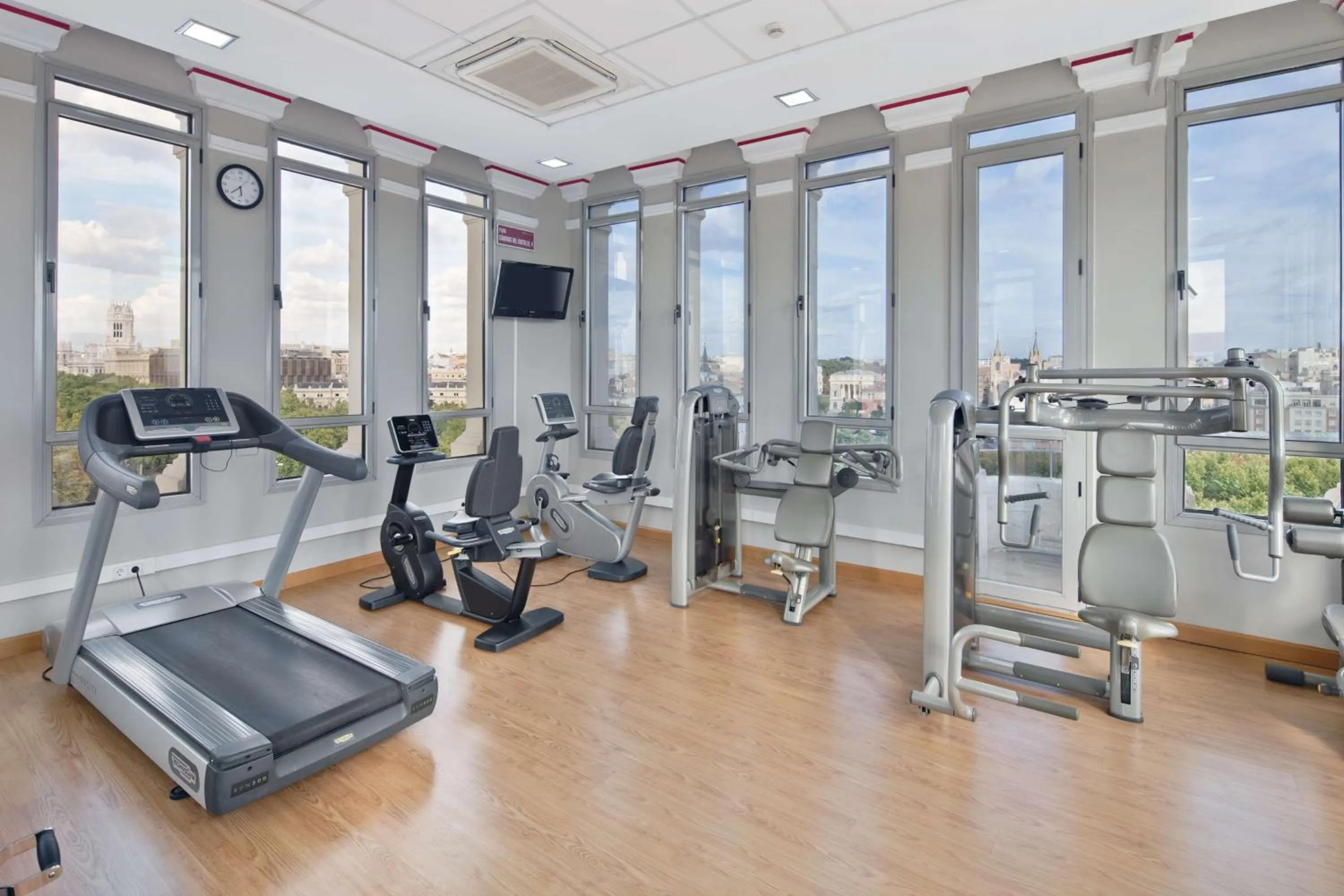 Spa and wellness centre/facilities in NH Collection Madrid Paseo del Prado