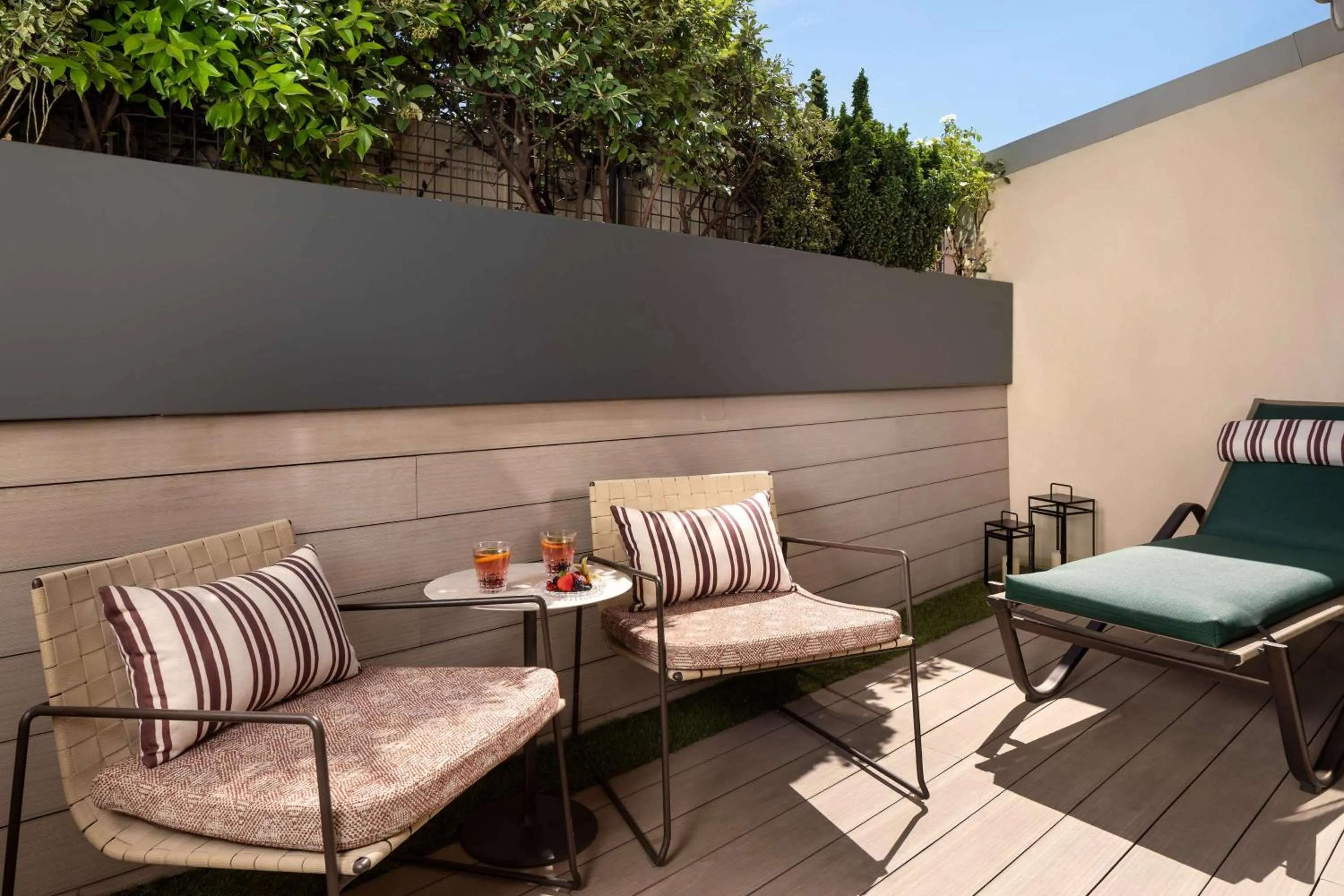 Photo of the whole room in NH Collection Madrid Paseo del Prado