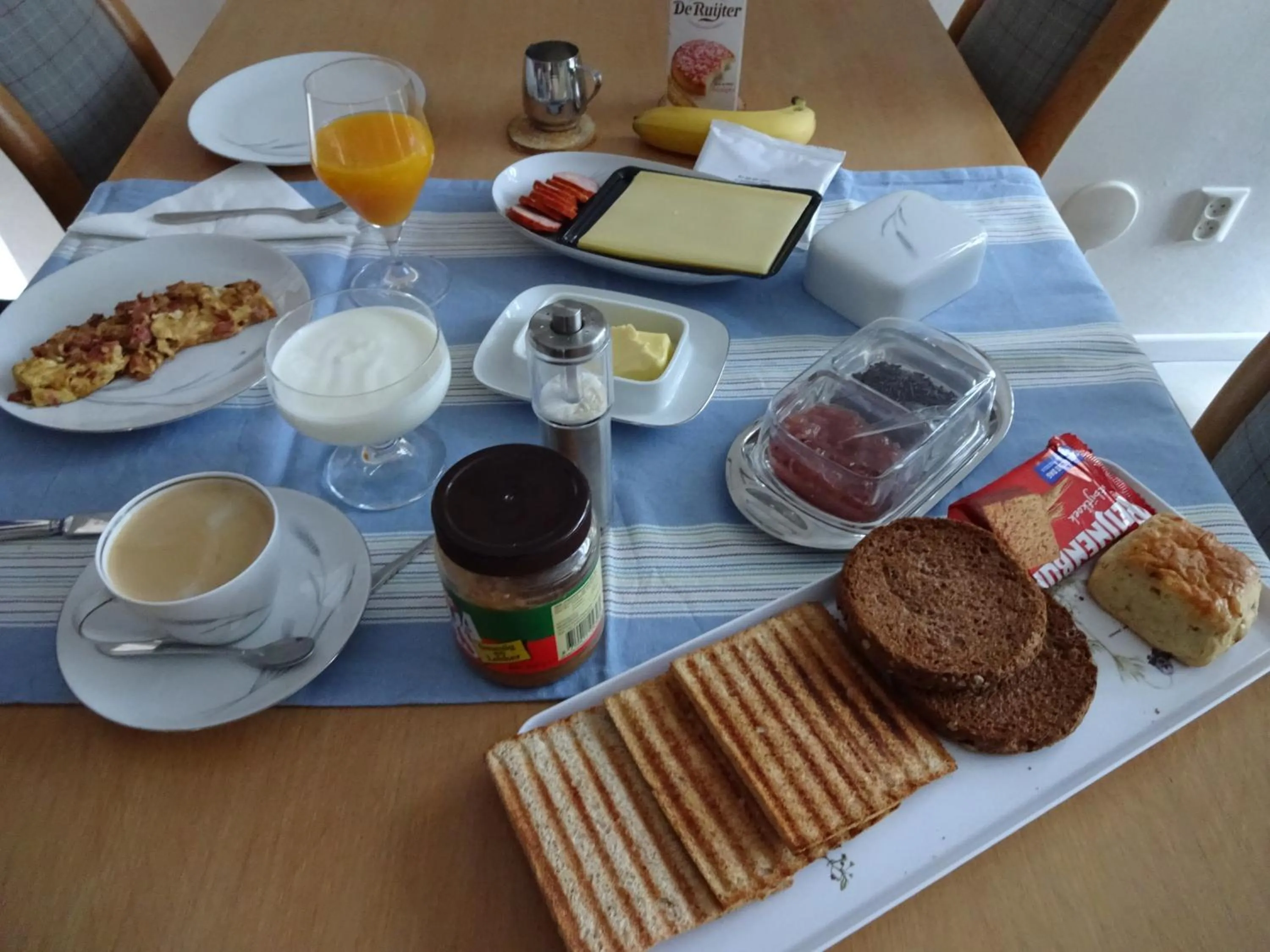 Breakfast in Bed & Breakfast VanAgt
