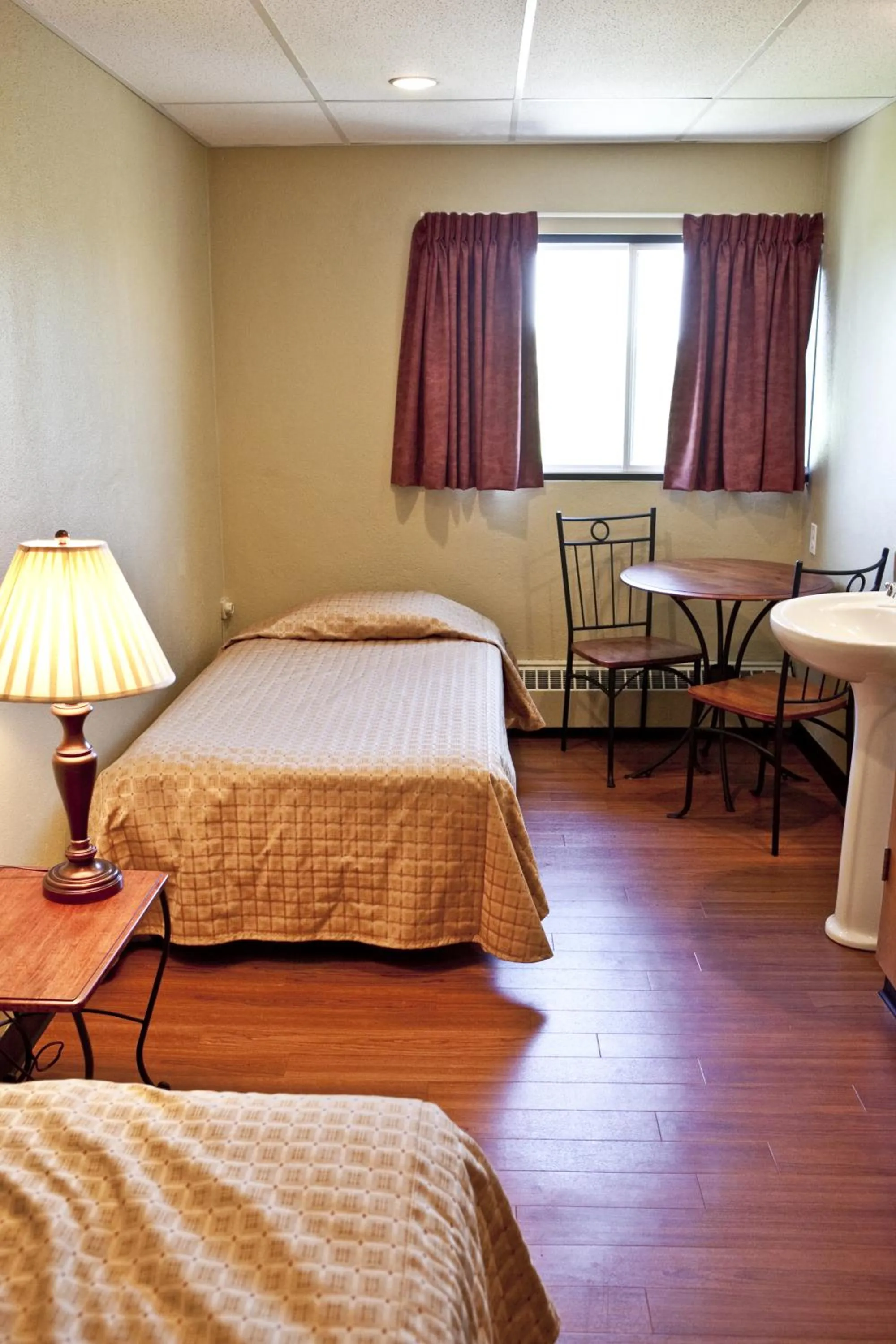 Bedroom, Bed in Résidences Campus Notre-Dame-de-Foy