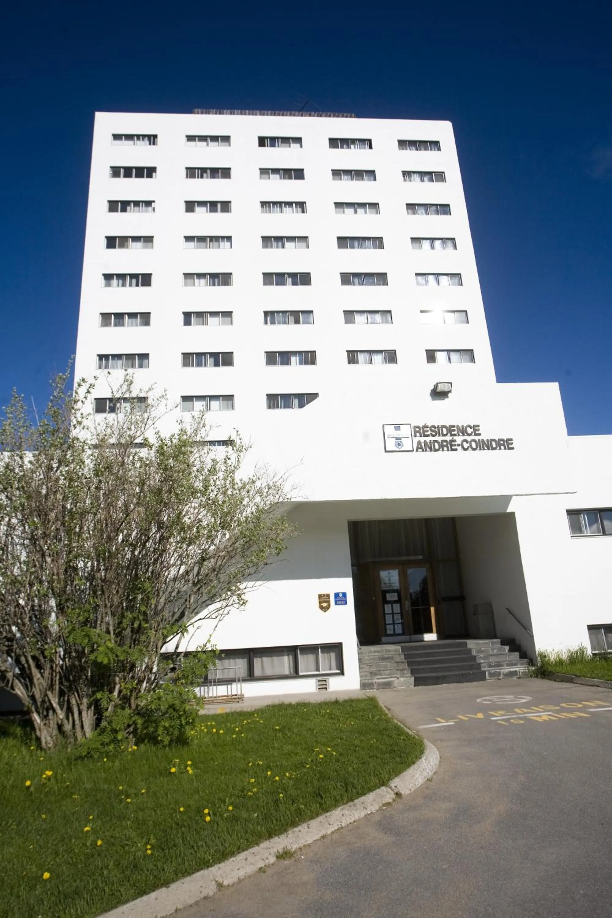 Facade/entrance in Résidences Campus Notre-Dame-de-Foy