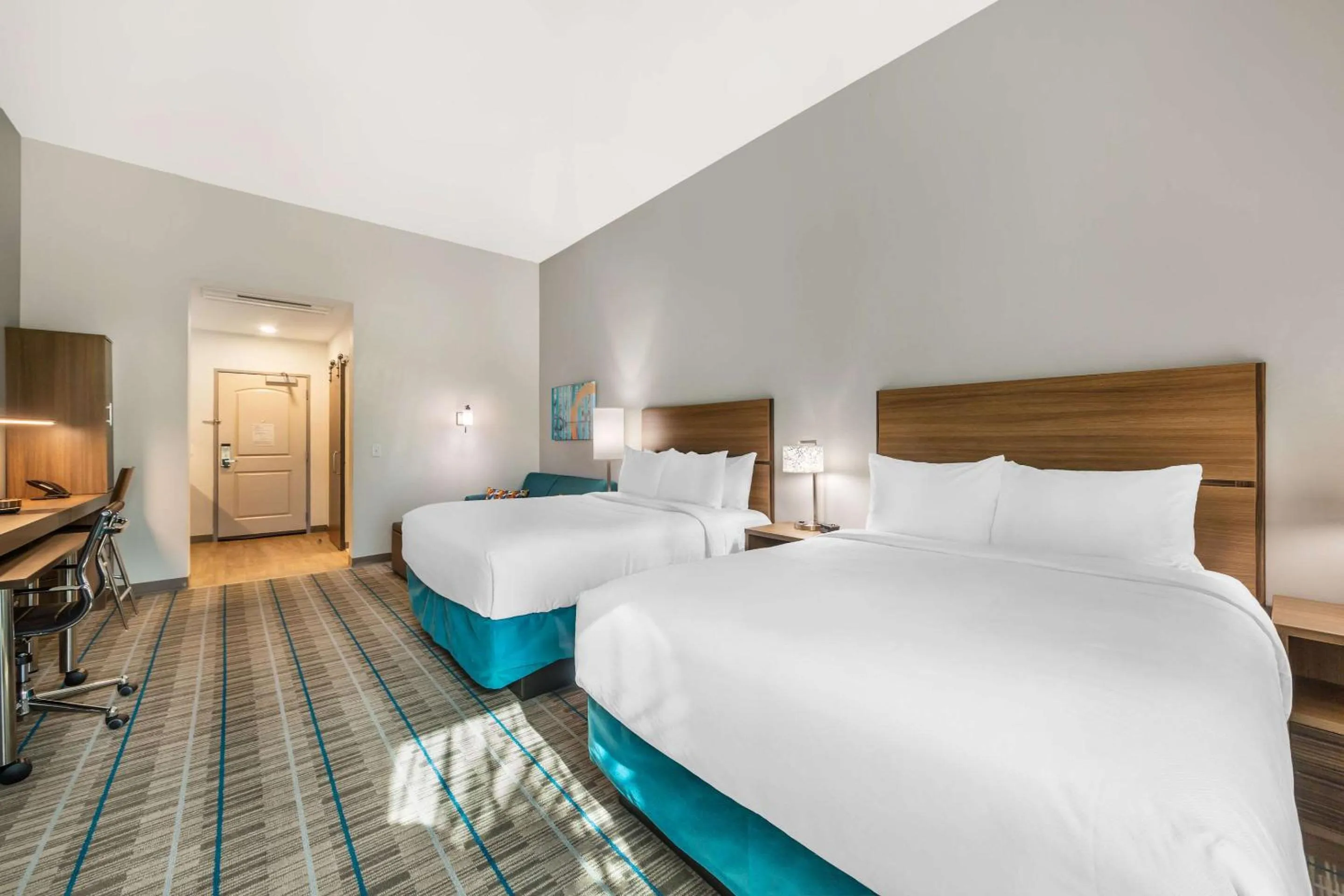 Bedroom, Bed in MainStay Suites Fort Myers East I-75