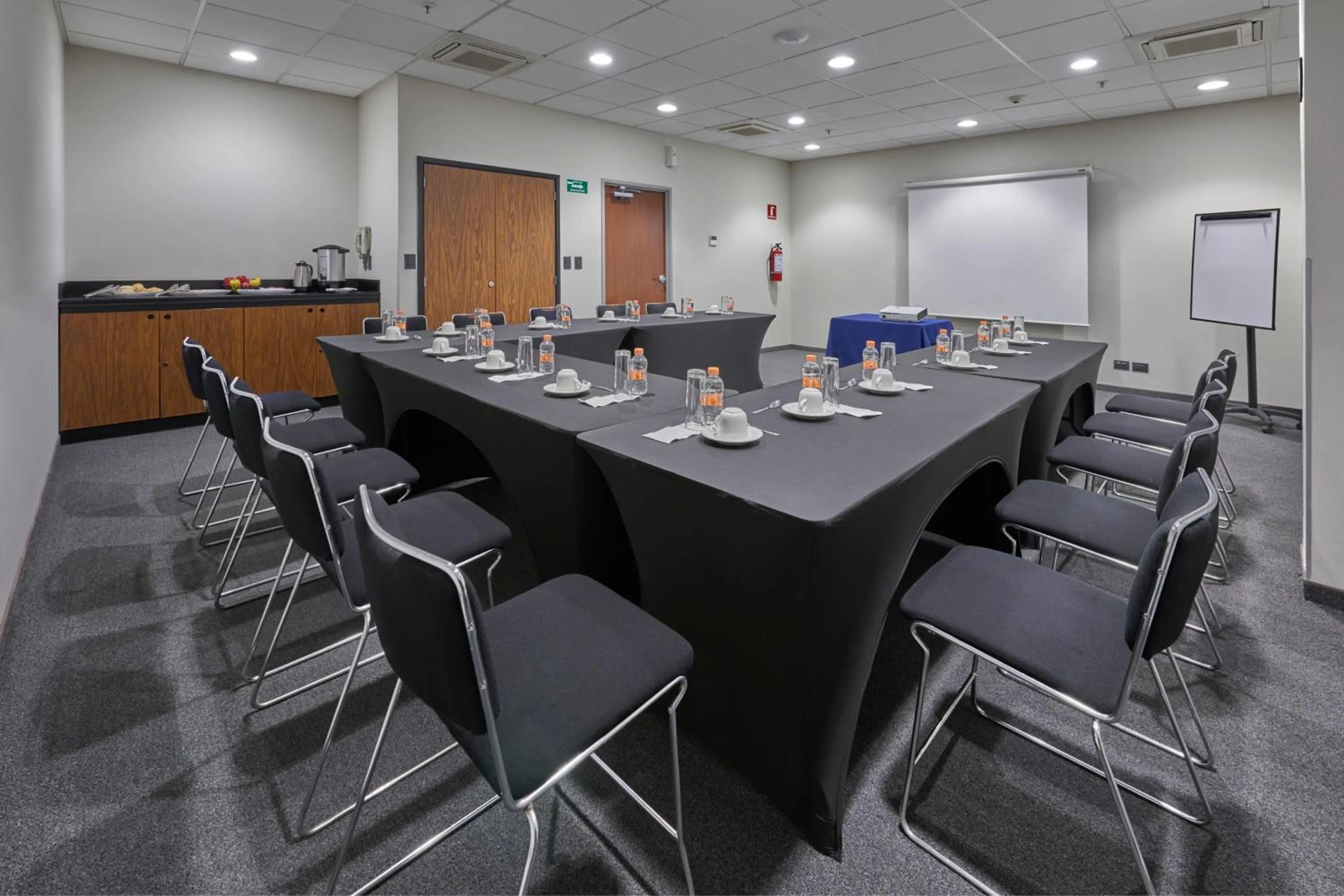Meeting/conference room in City Express by Marriott Matamoros
