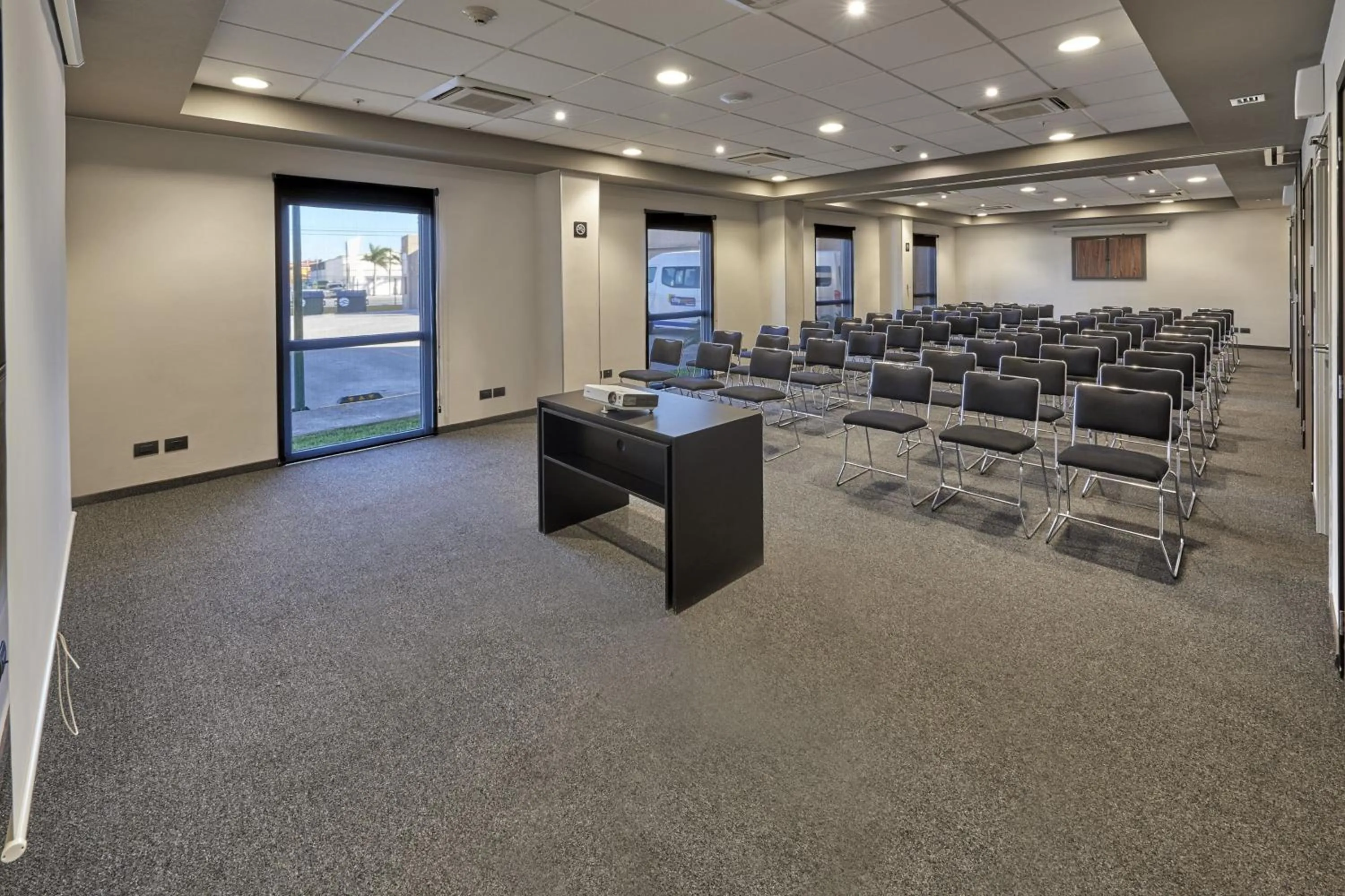 Meeting/conference room in City Express by Marriott Matamoros