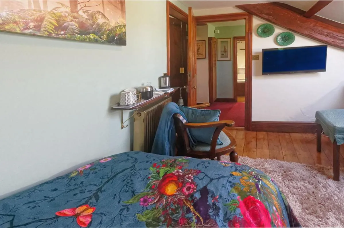 Bed in Tregondale Manor Farm