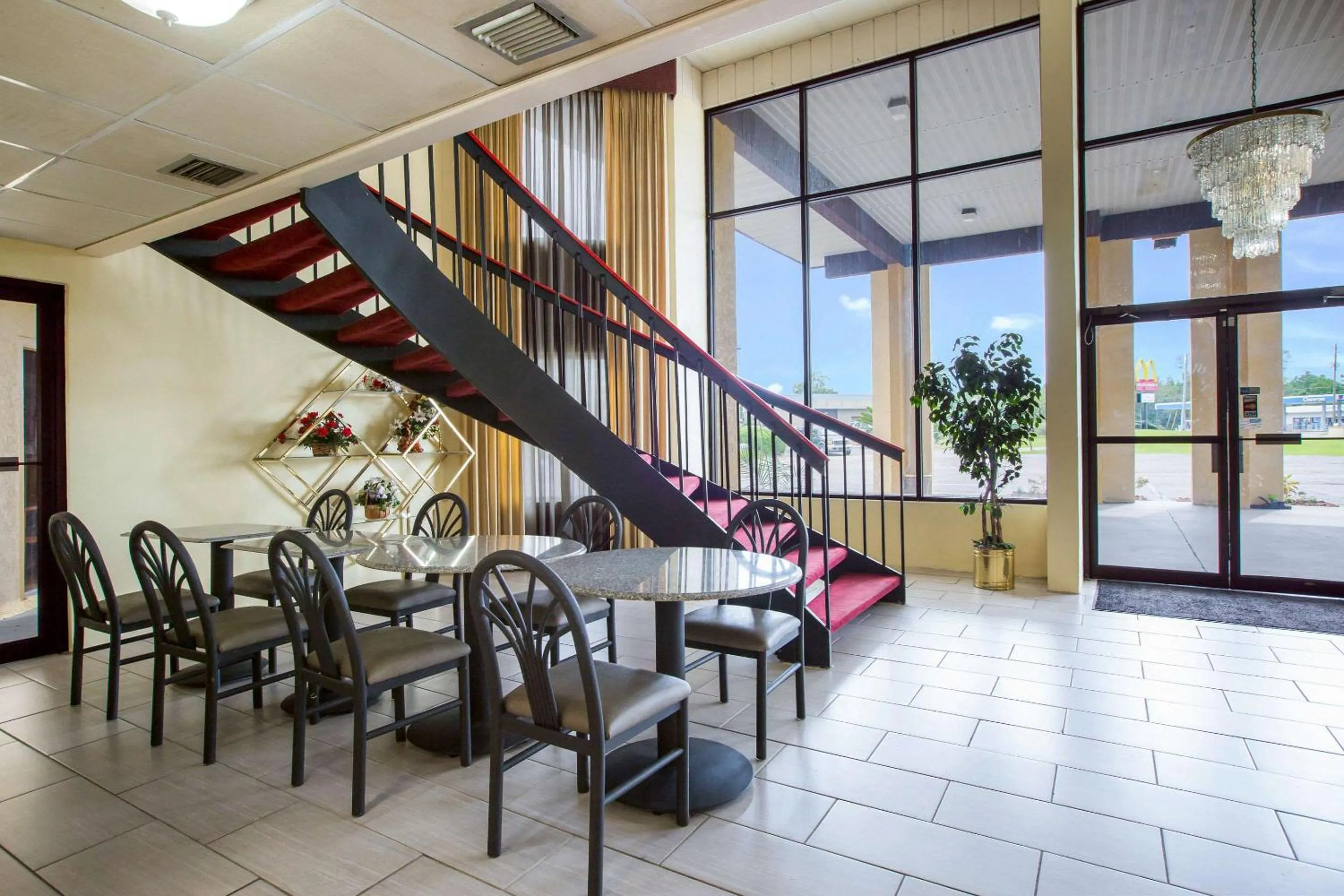 Lobby or reception in Rodeway Inn