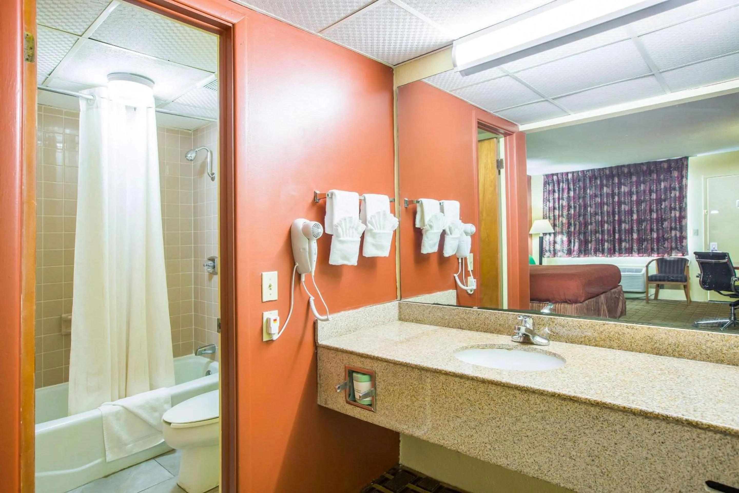 Bedroom in Rodeway Inn