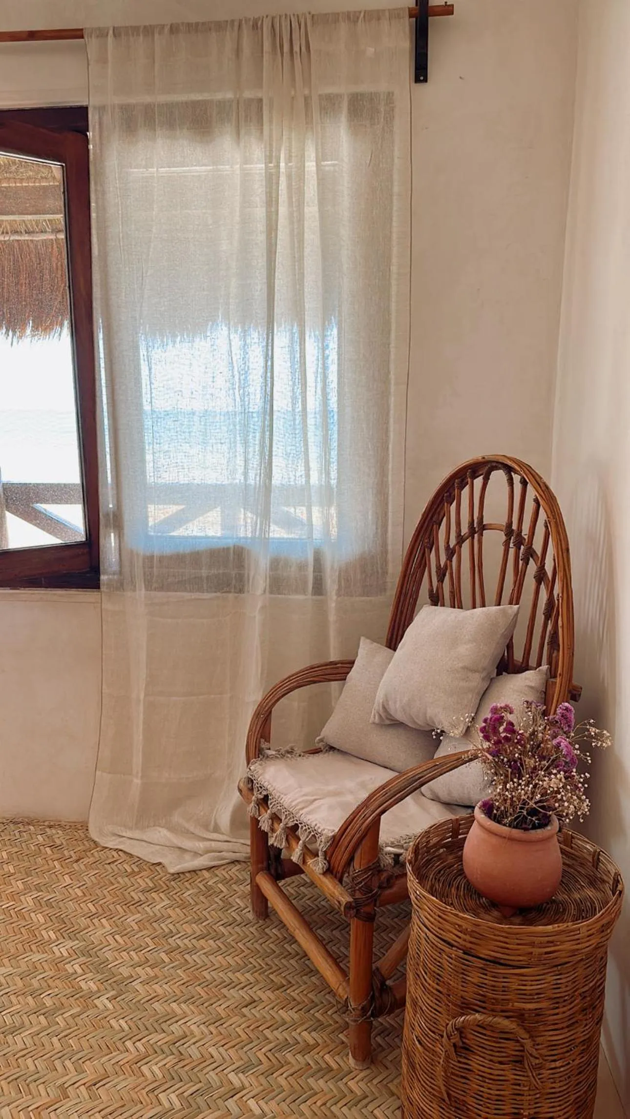 Bed in La Conchita Tulum