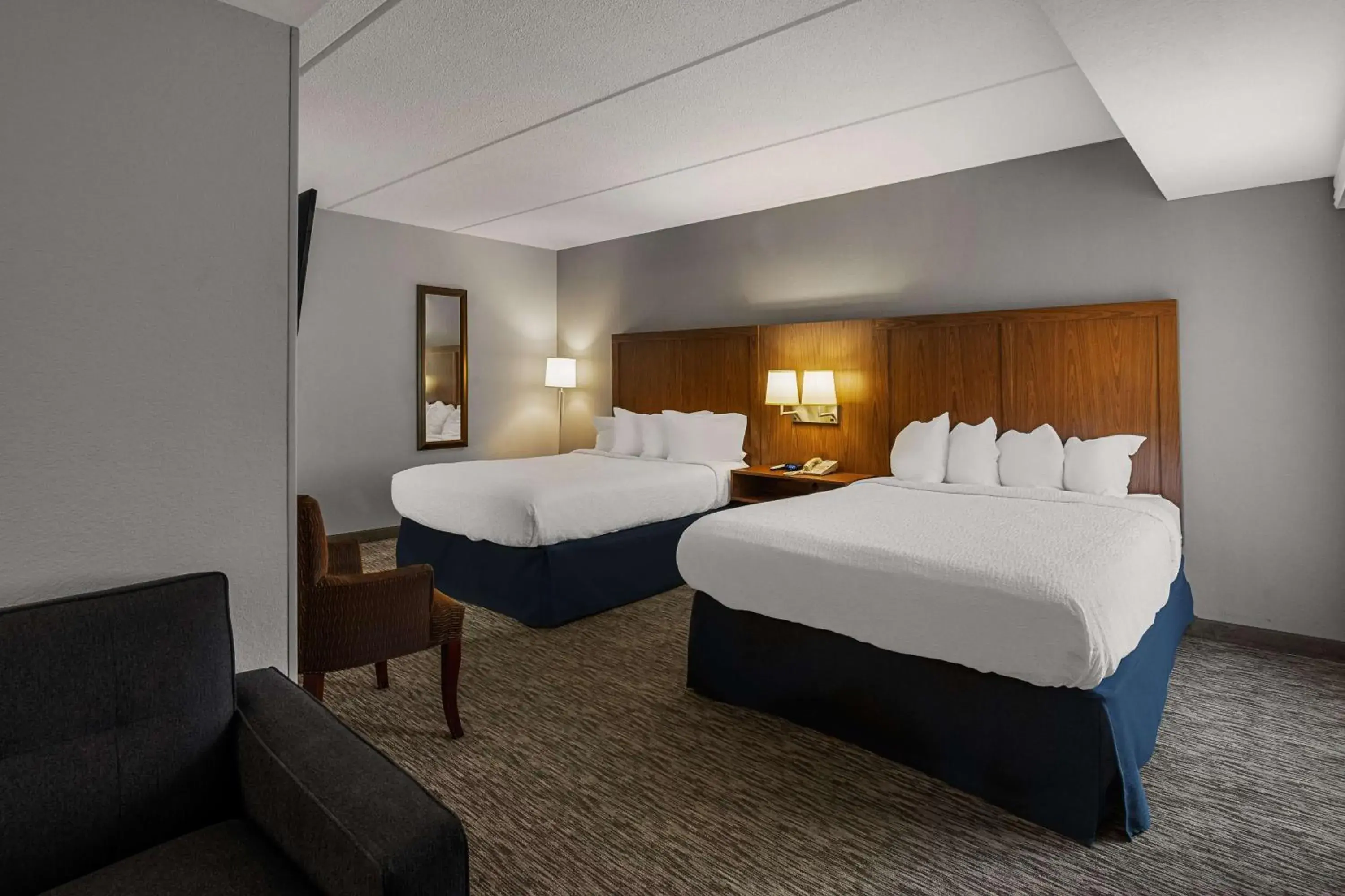 Bedroom, Bed in Best Western Bridgeview Hotel Bedroom, Bed in Best Western Bridgeview Hotel