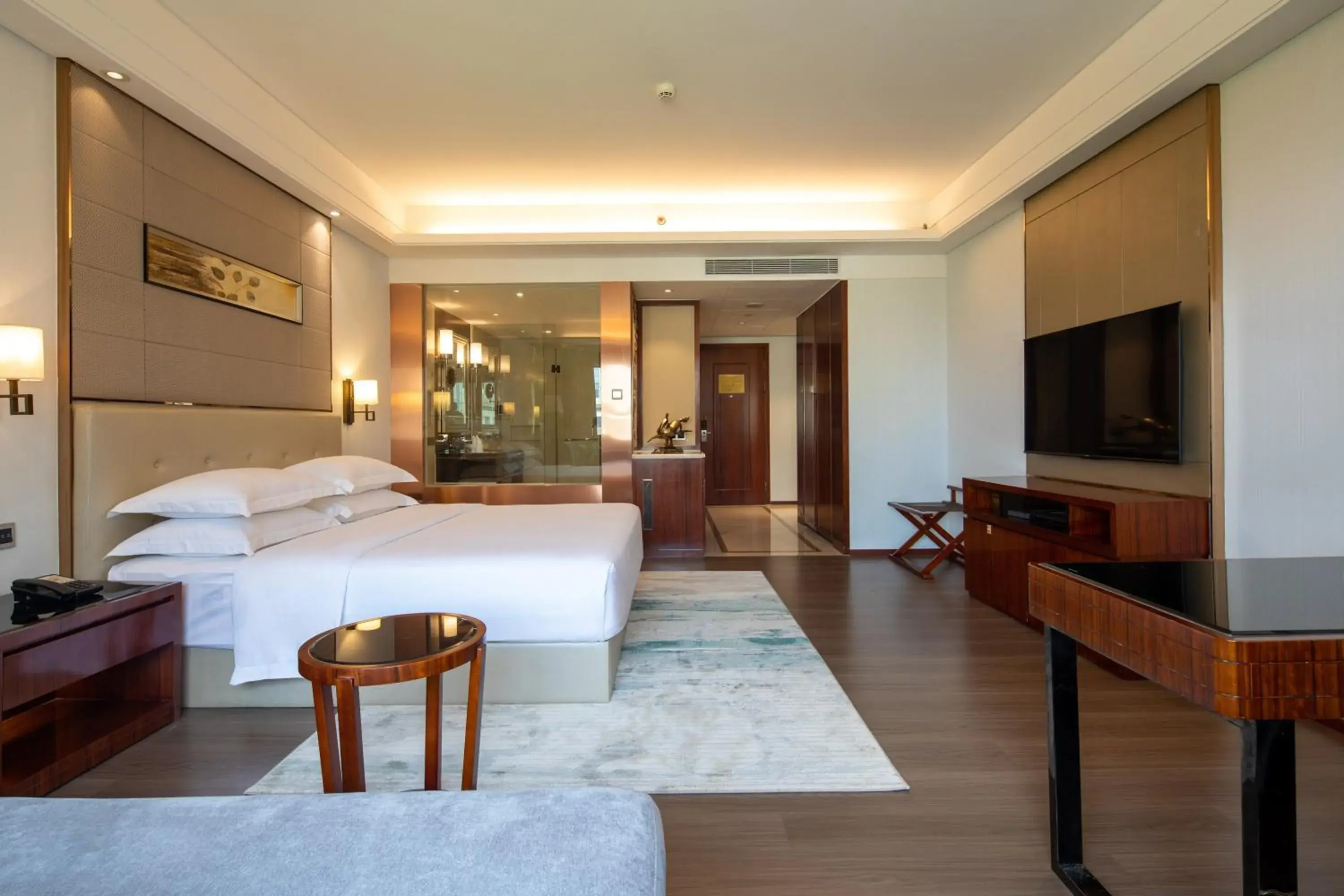 Photo of the whole room, Bed in Wyndham Garden Foshan Nanhai Photo of the whole room, Bed in Wyndham Garden Foshan Nanhai