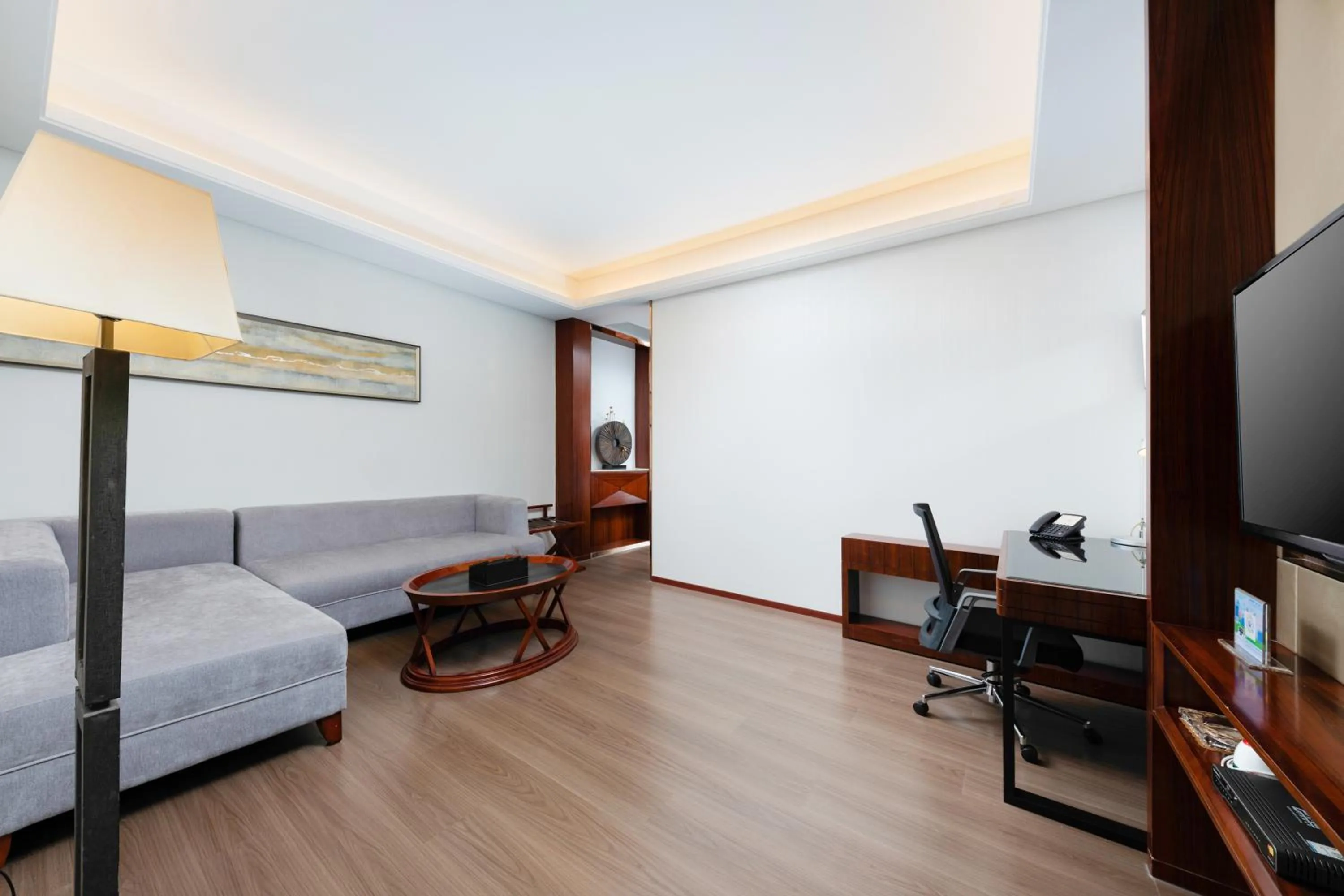 Living room, Bed in Wyndham Garden Foshan Nanhai