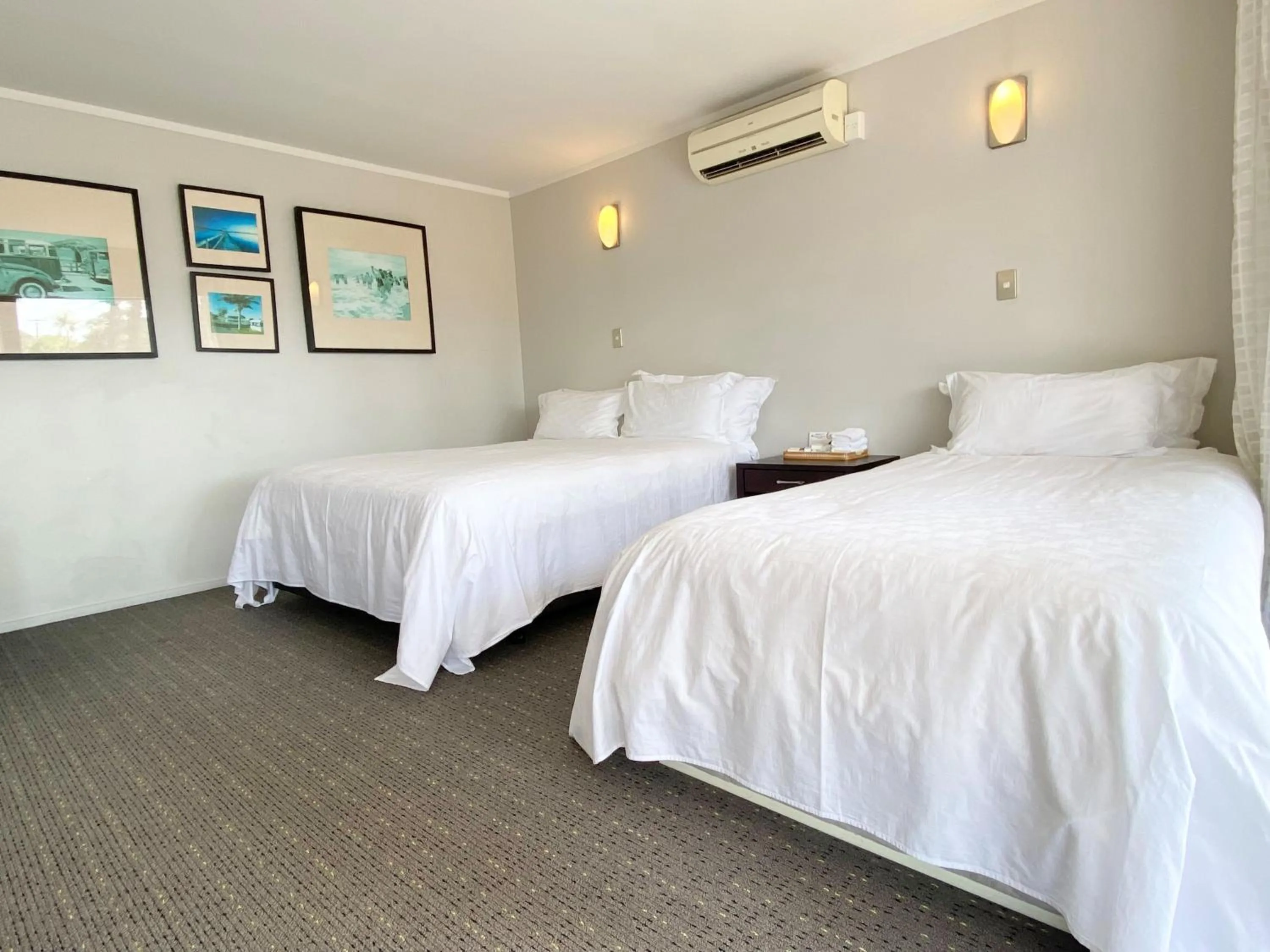 Bed in Anzac Court Motel