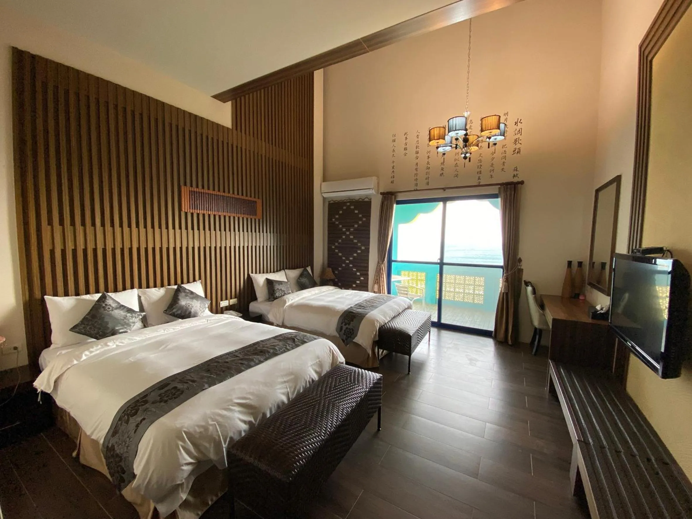 Bed in The Domed Tile B&B