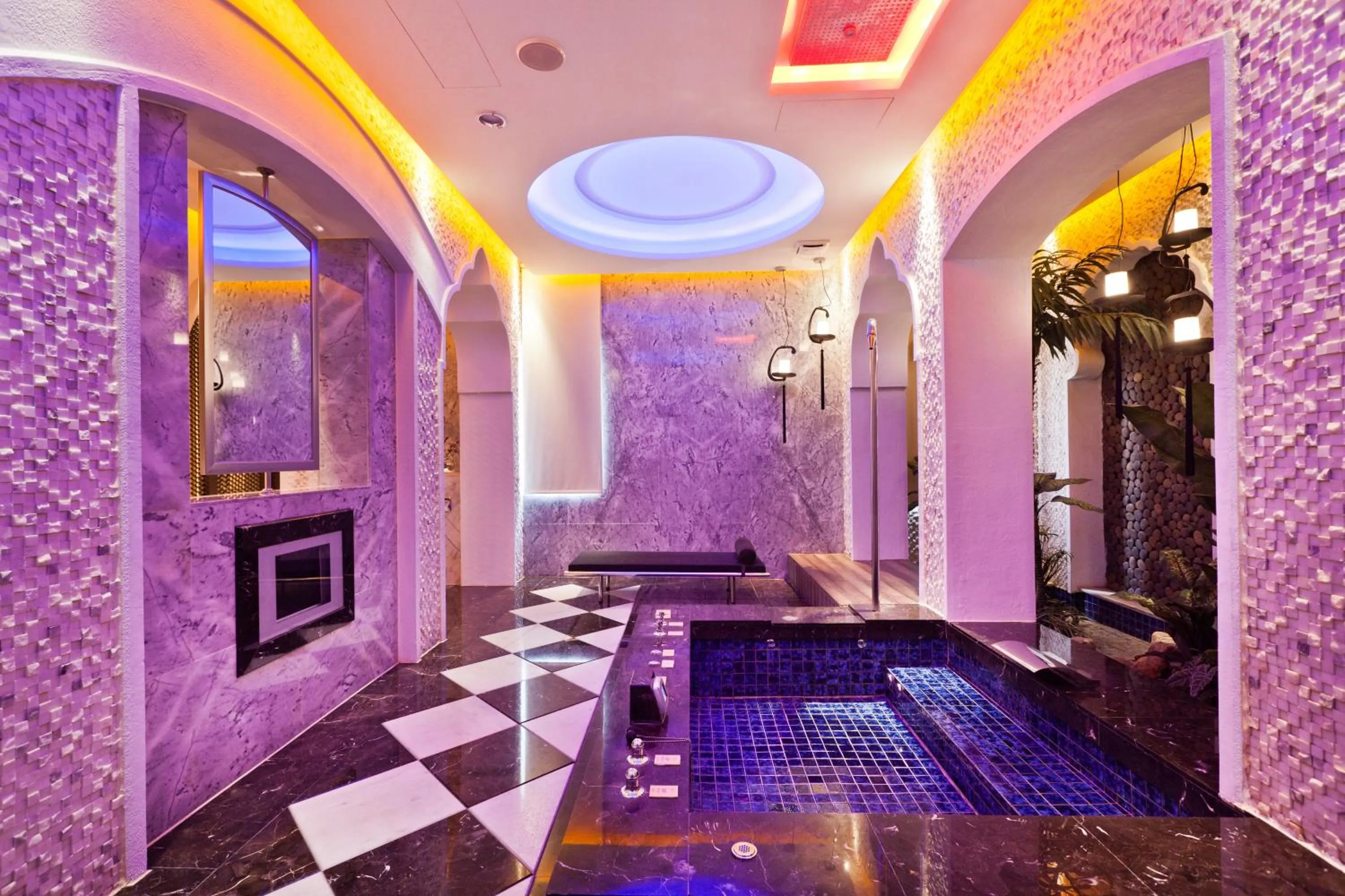 Bathroom in Lanshy Motel