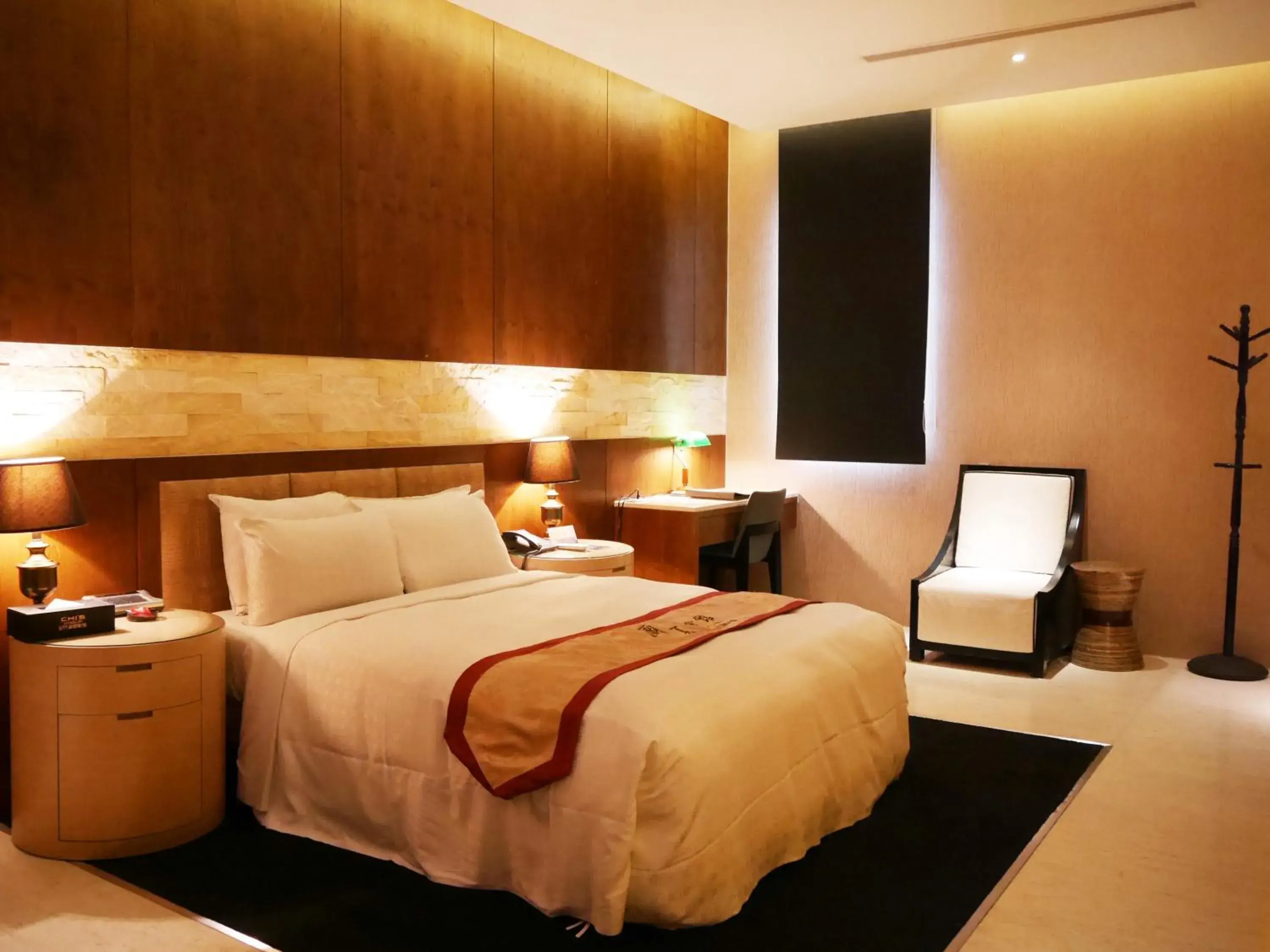 Bed in Lanshy Motel Bed in Lanshy Motel