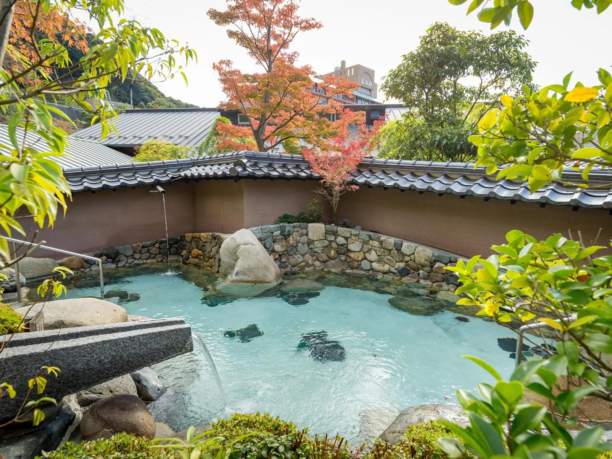 Open Air Bath in Hagihonjin