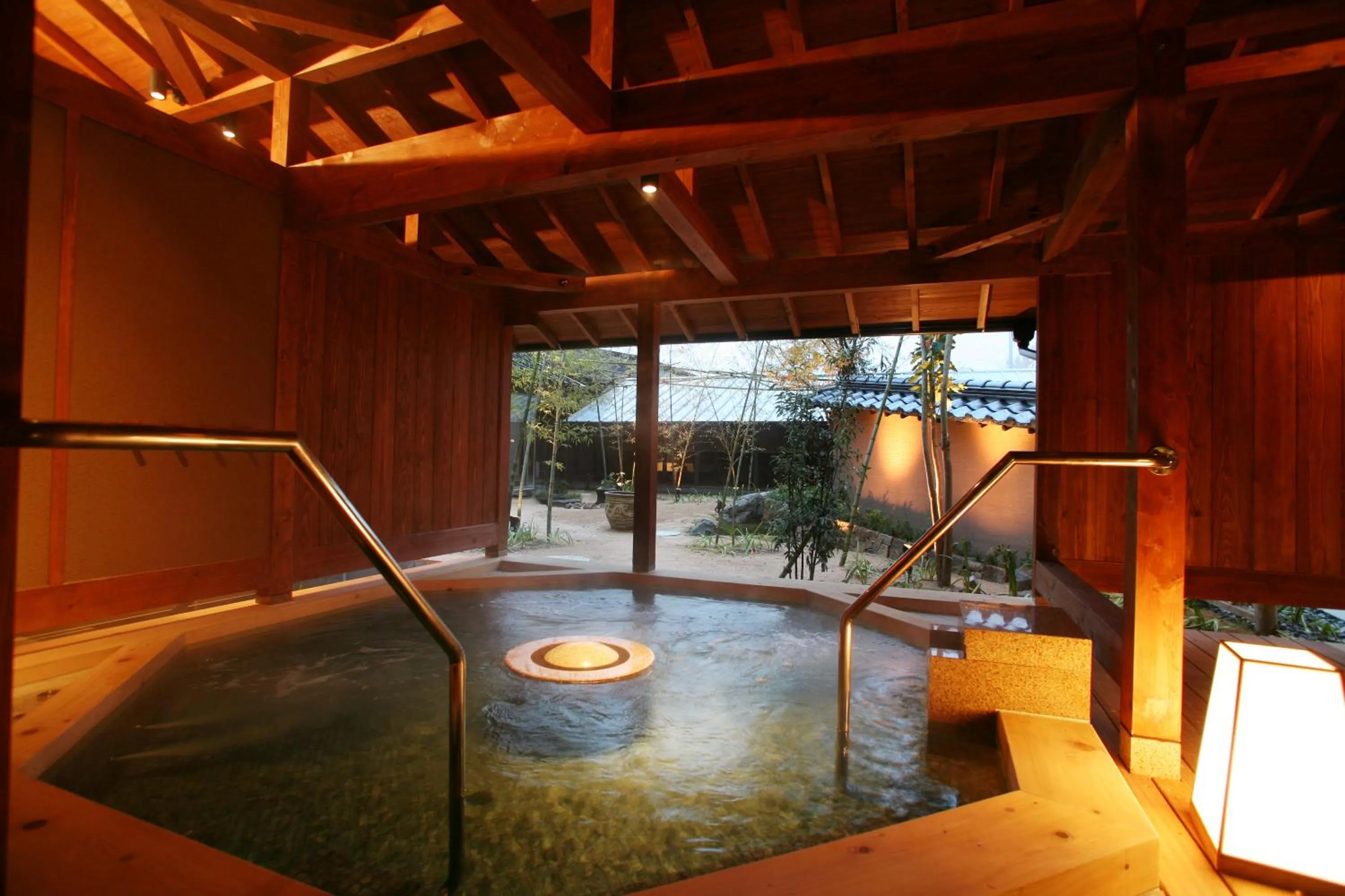 Hot Tub in Hagihonjin