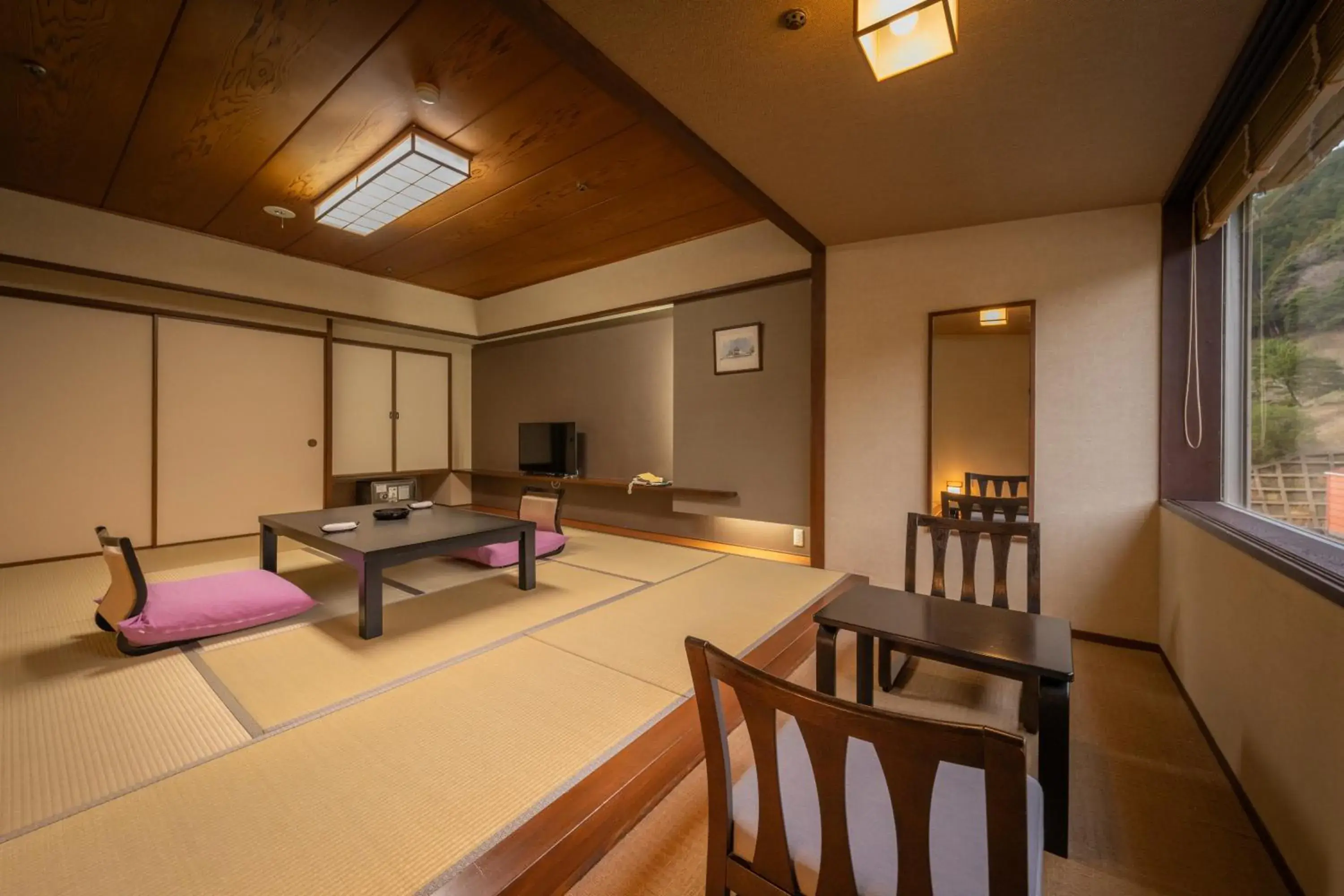 Photo of the whole room in Hagihonjin Photo of the whole room in Hagihonjin