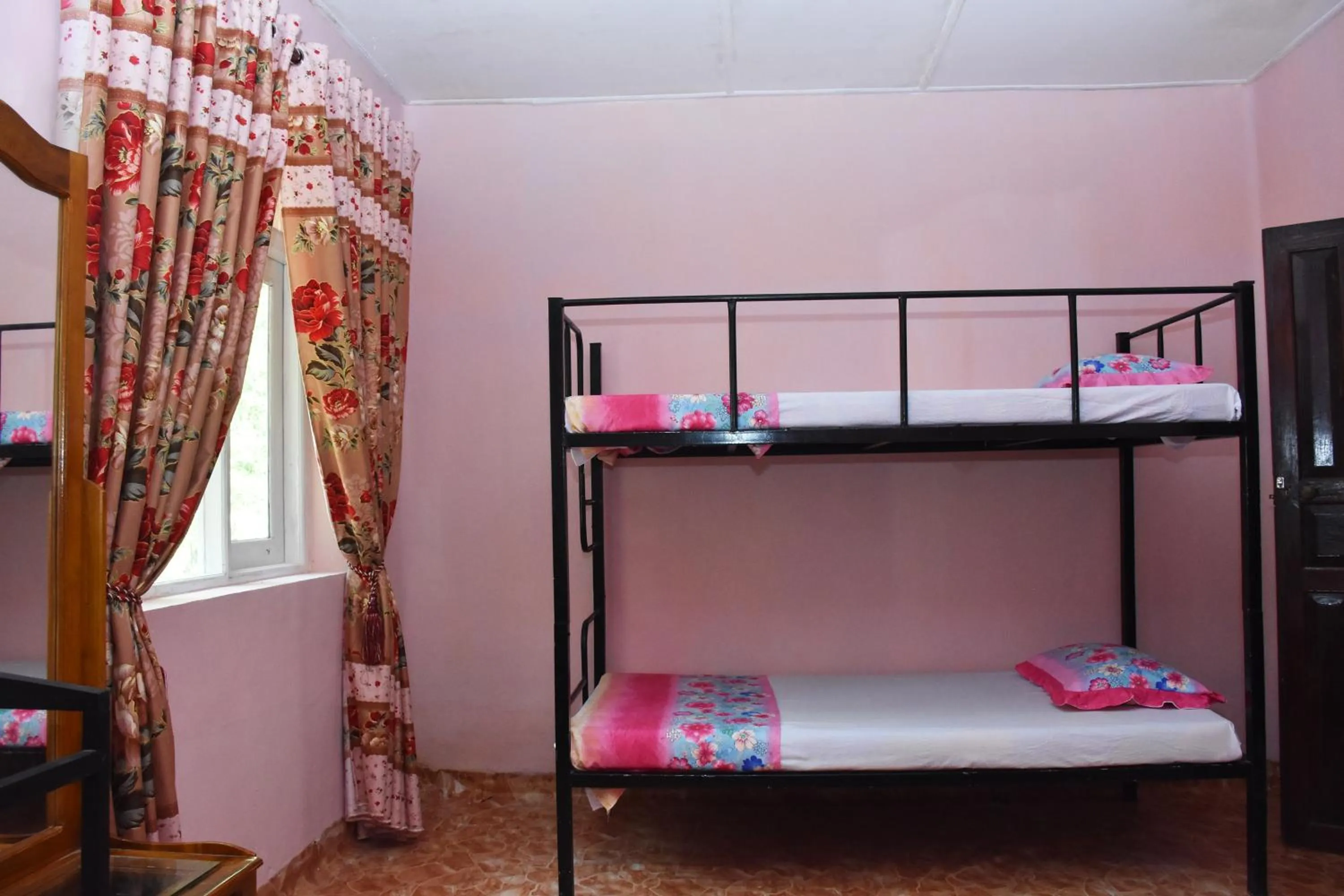 Bed in Deniyaya Guest House