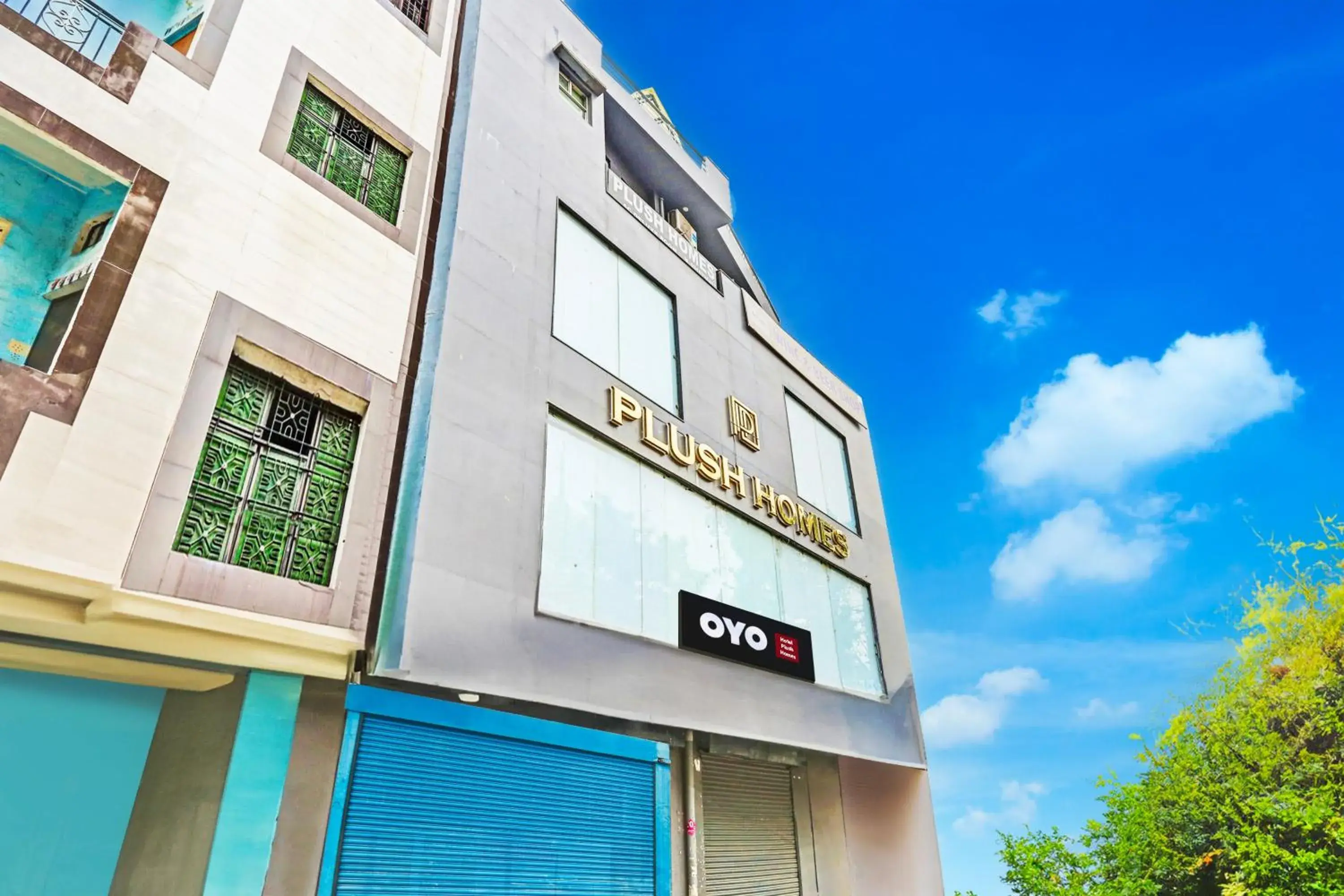 Facade/entrance in Hotel O Plush Homes Facade/entrance in Hotel O Plush Homes