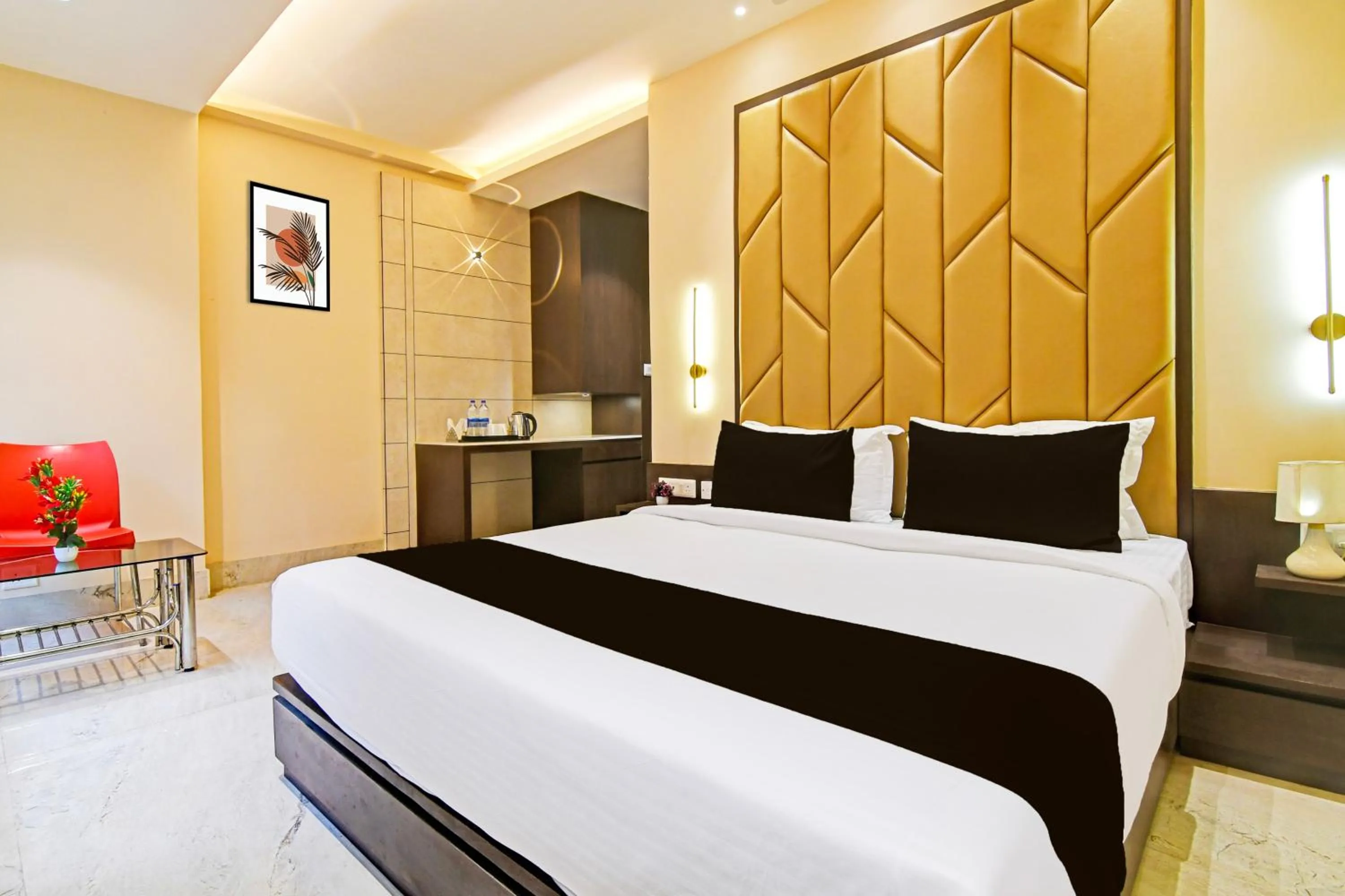 Bedroom, Bed in Super Hotel O SAMOTEL