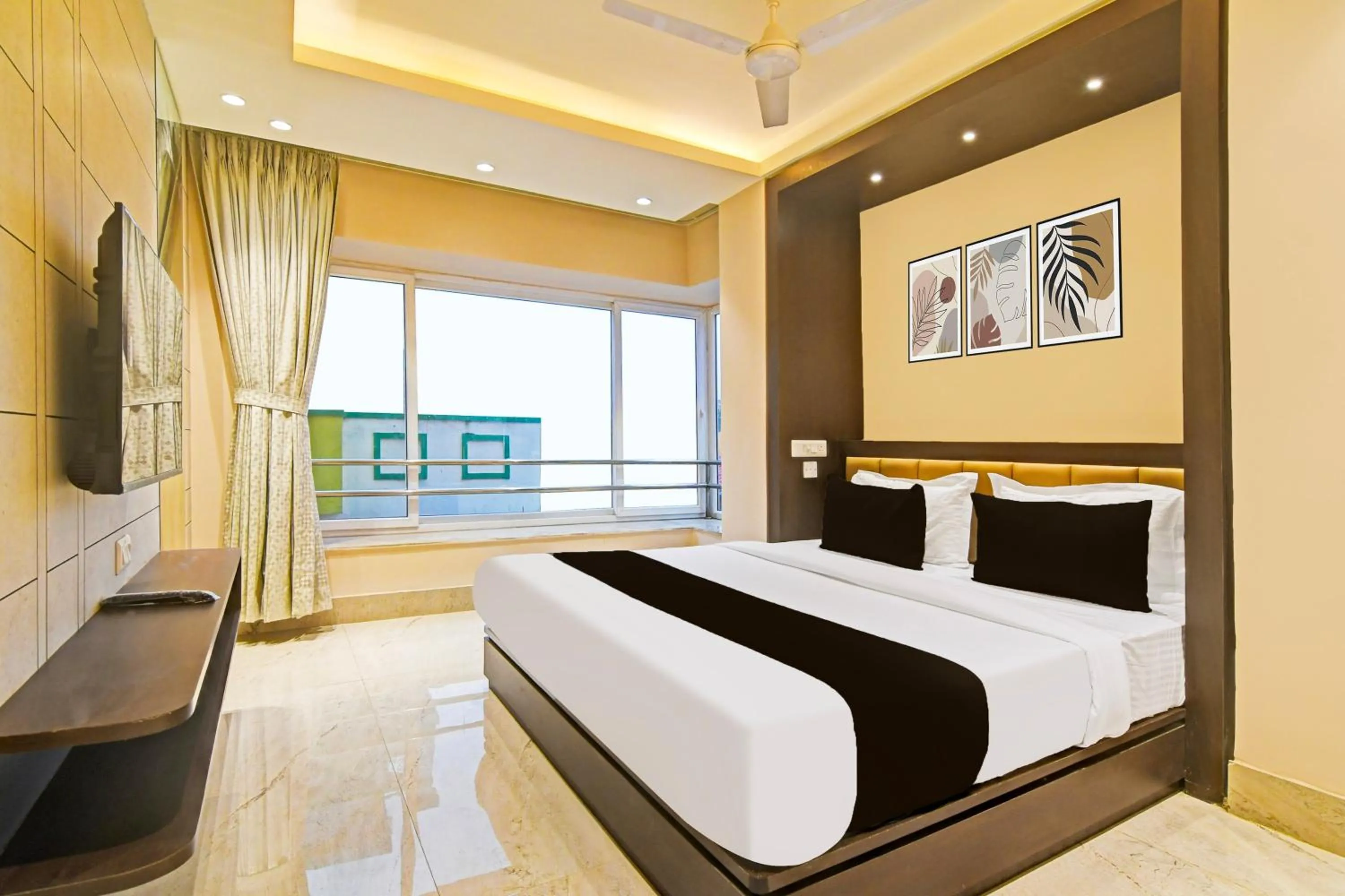 Bedroom, Bed in Super Hotel O SAMOTEL