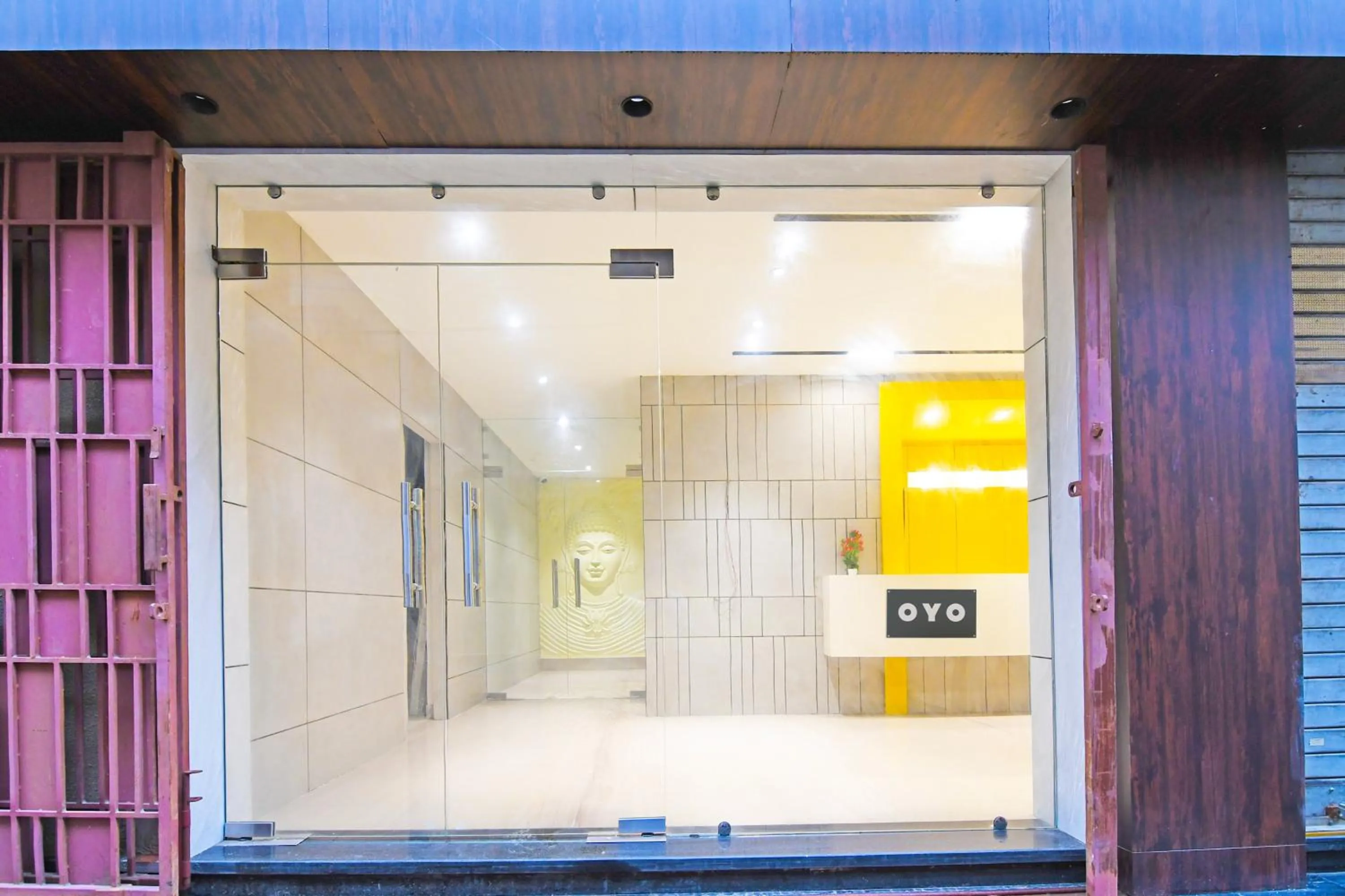 Facade/entrance in Super Hotel O SAMOTEL