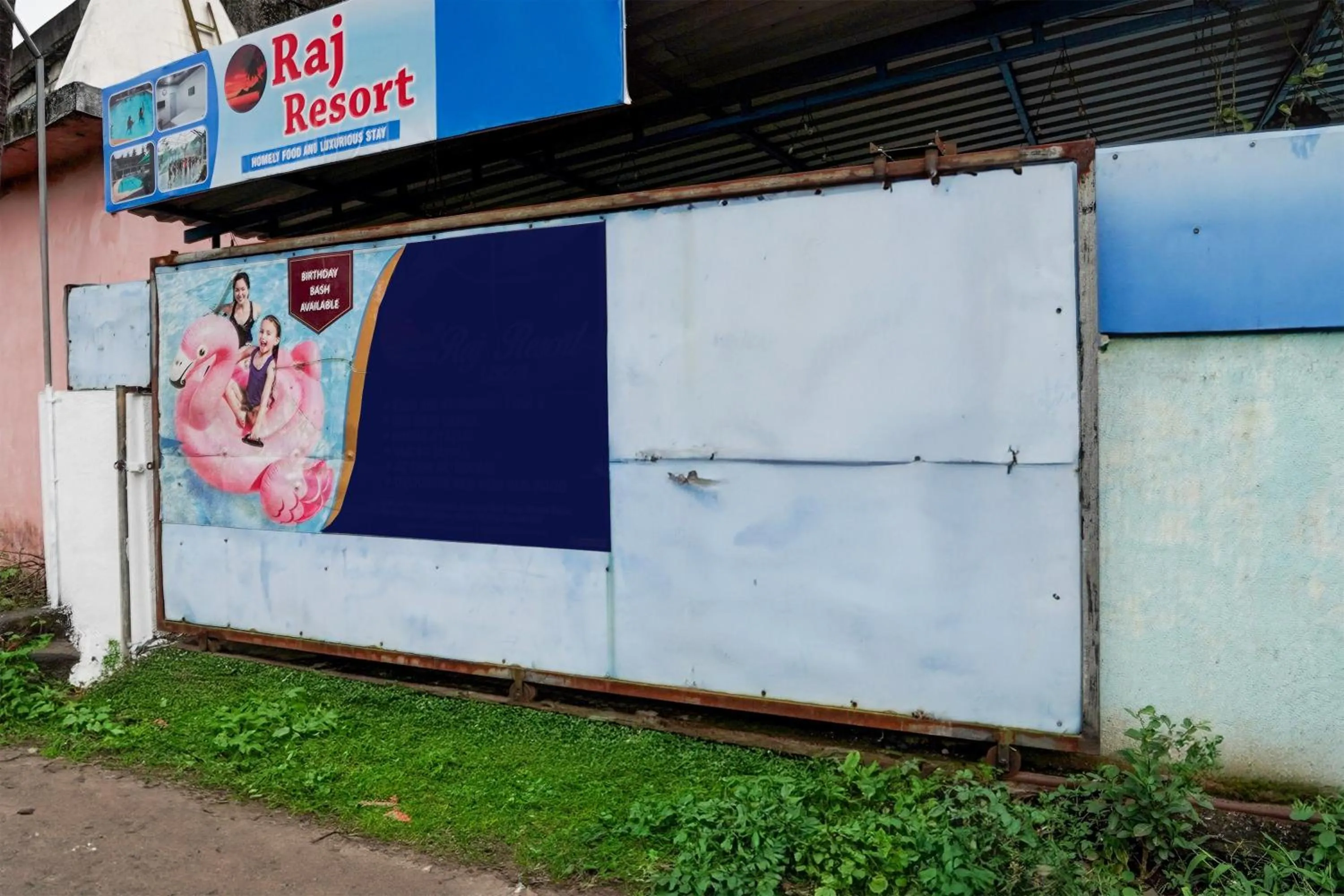 Facade/entrance in Hotel O Raj Resort