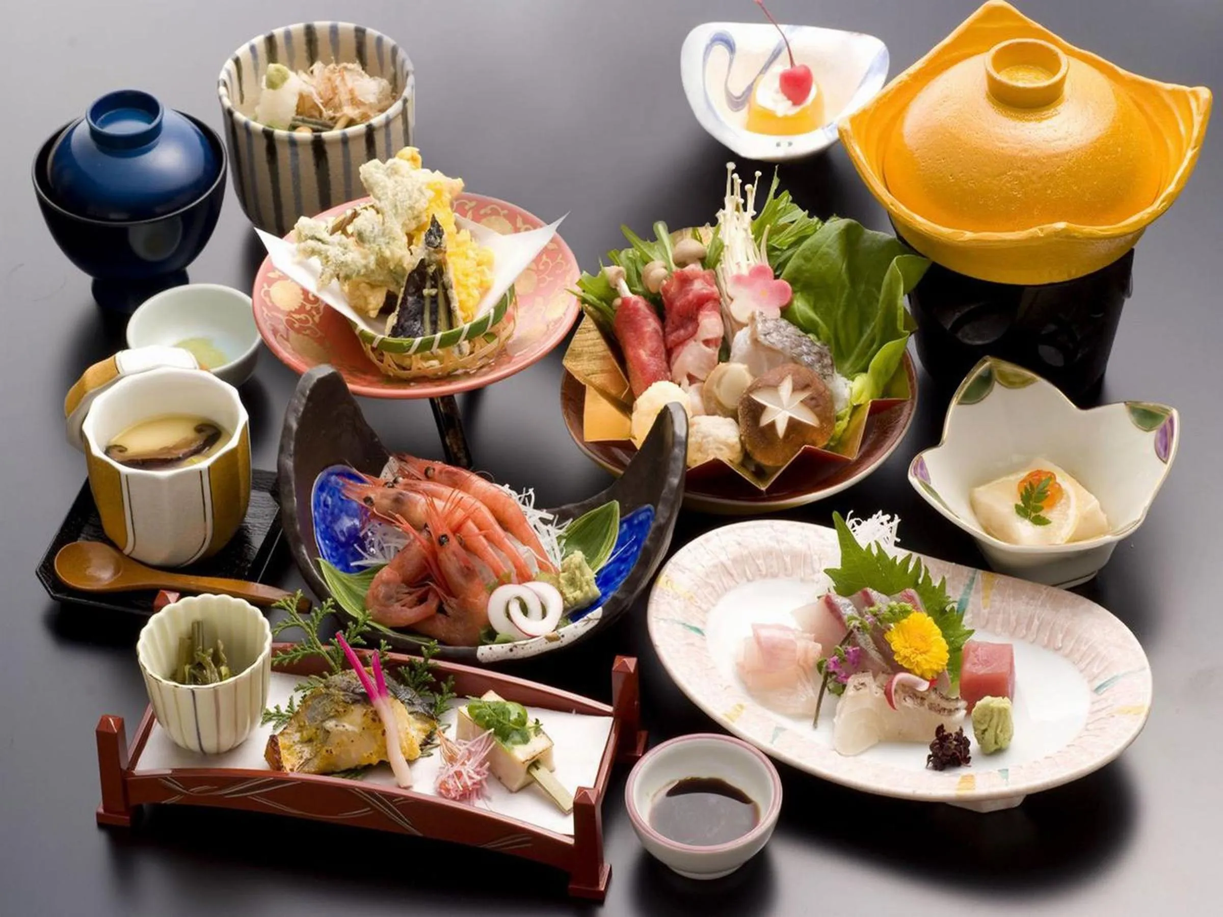 Dinner in Yuraku Hotel