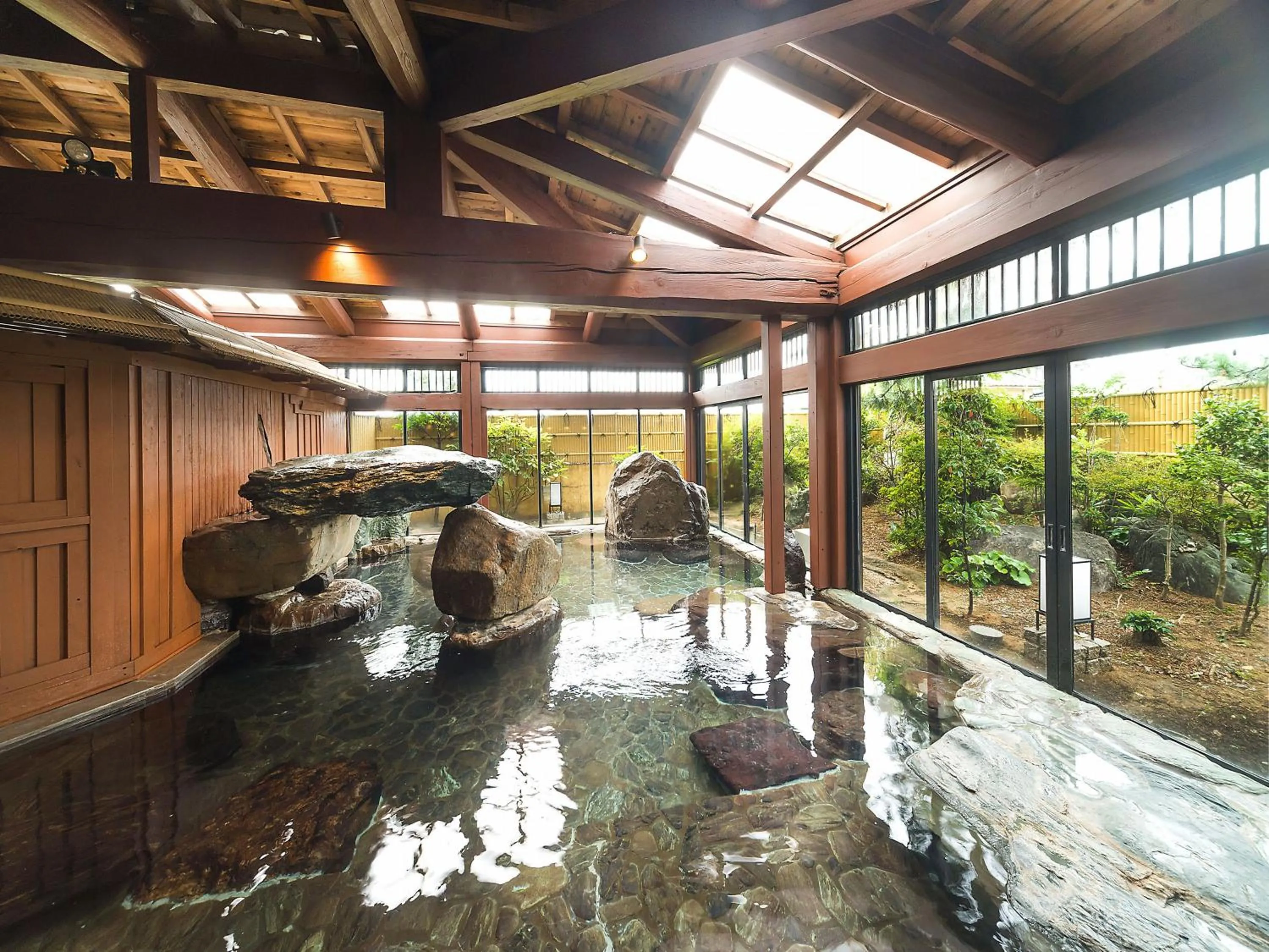Hot Spring Bath in Yuraku Hotel