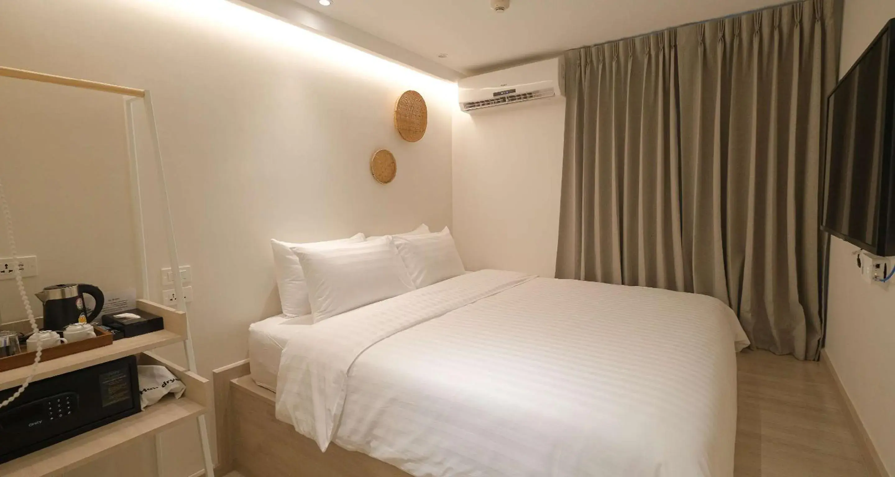 Bedroom, Bed in SimpleStay Chatuchak, SureStay Collection by Best Western Bedroom, Bed in SimpleStay Chatuchak, SureStay Collection by Best Western