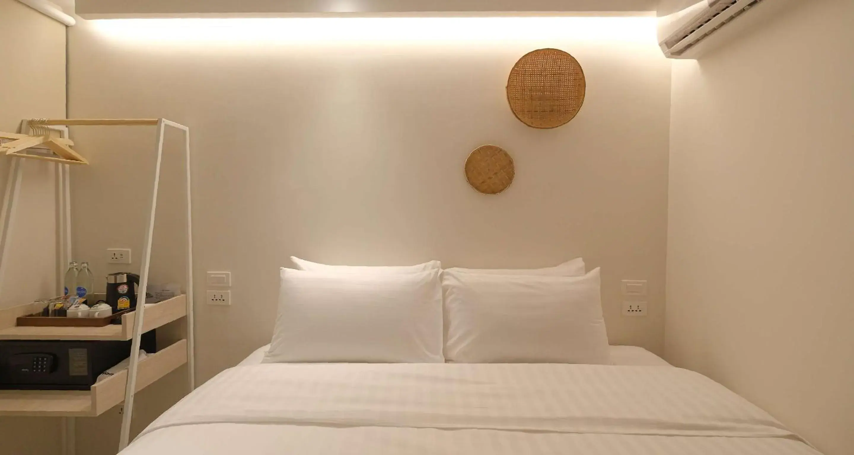 Bedroom, Bed in SimpleStay Chatuchak, SureStay Collection by Best Western Bedroom, Bed in SimpleStay Chatuchak, SureStay Collection by Best Western