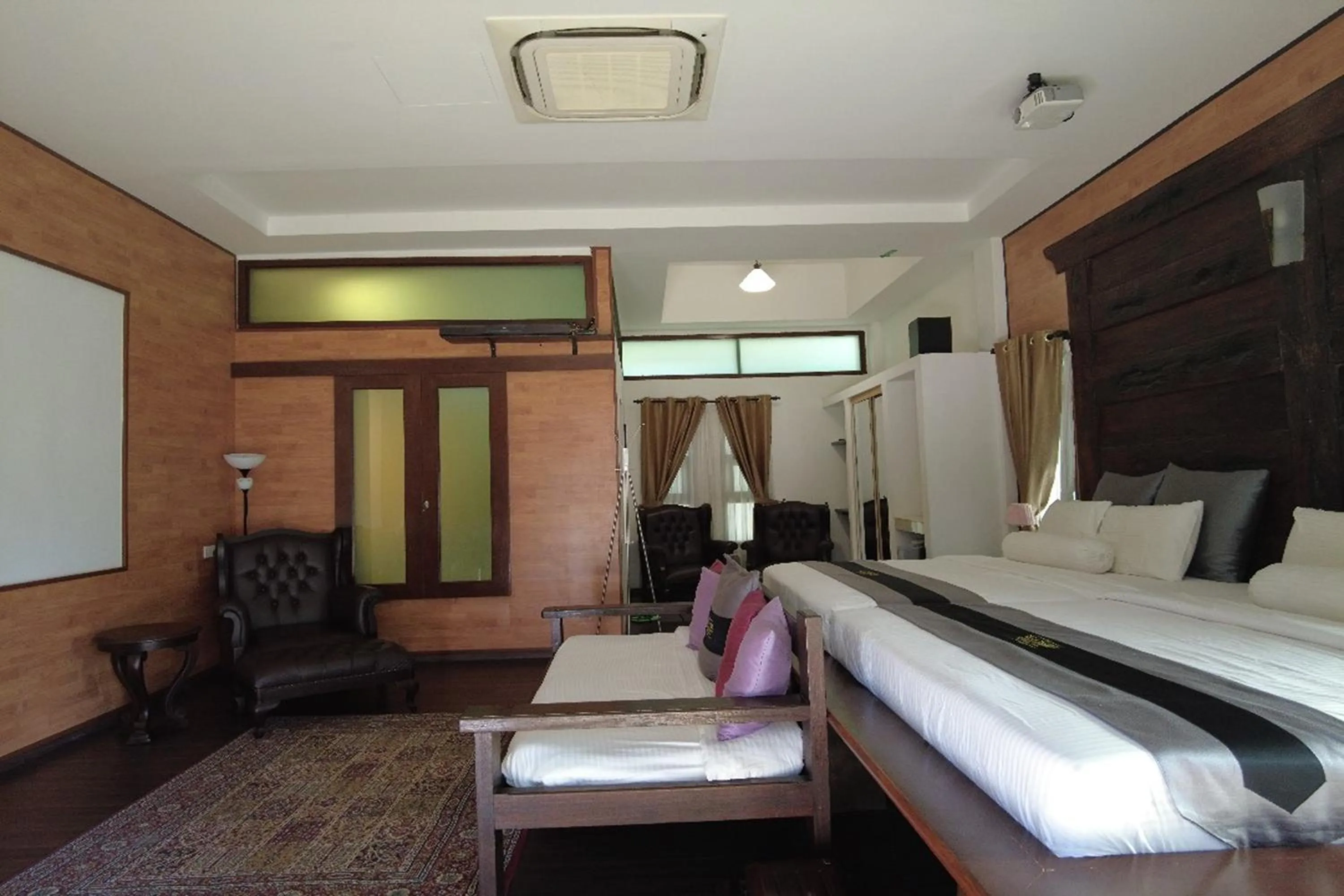 Photo of the whole room, Bed in Villa D'Acqua