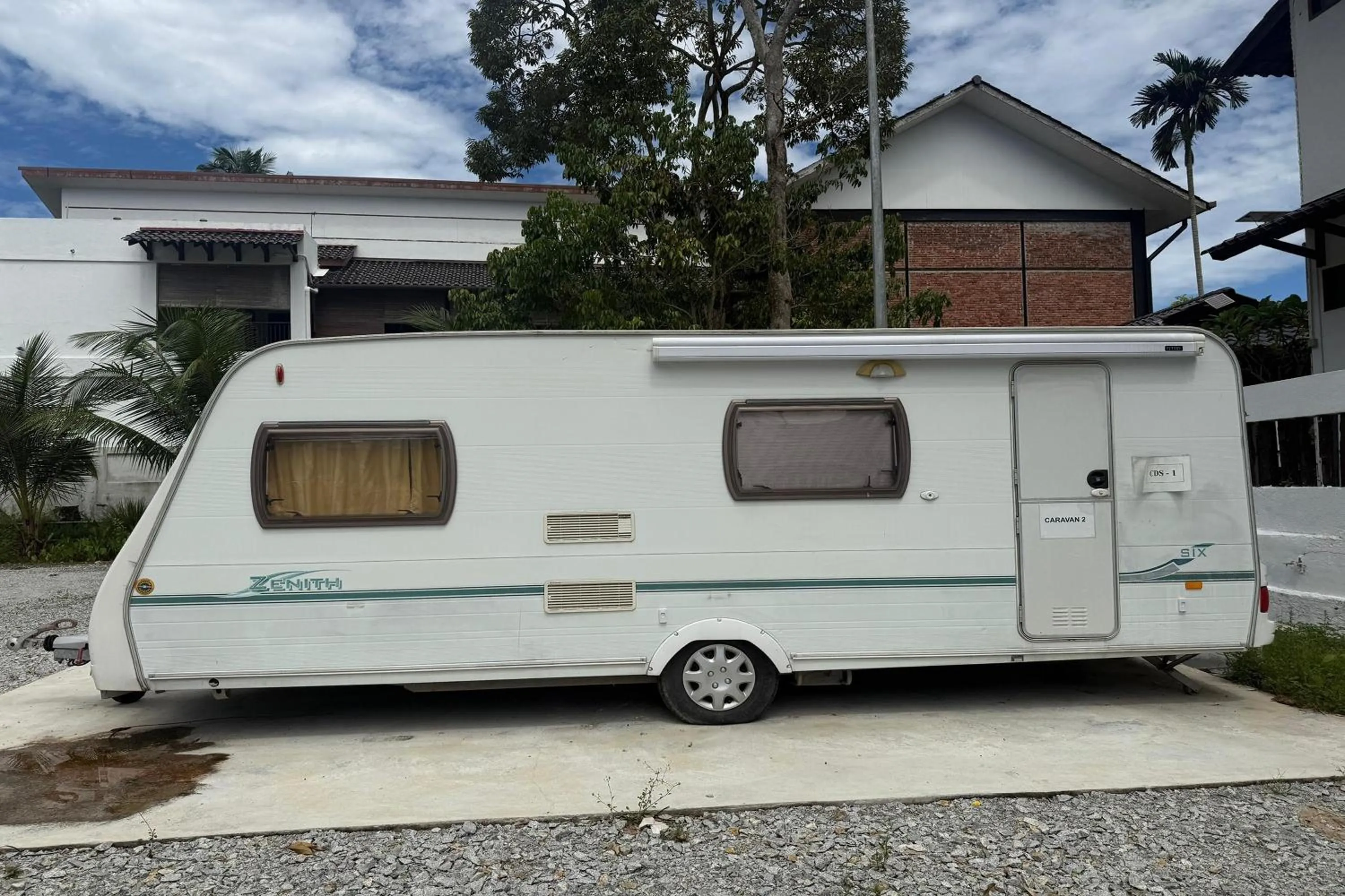 Property building in Villa D'Acqua