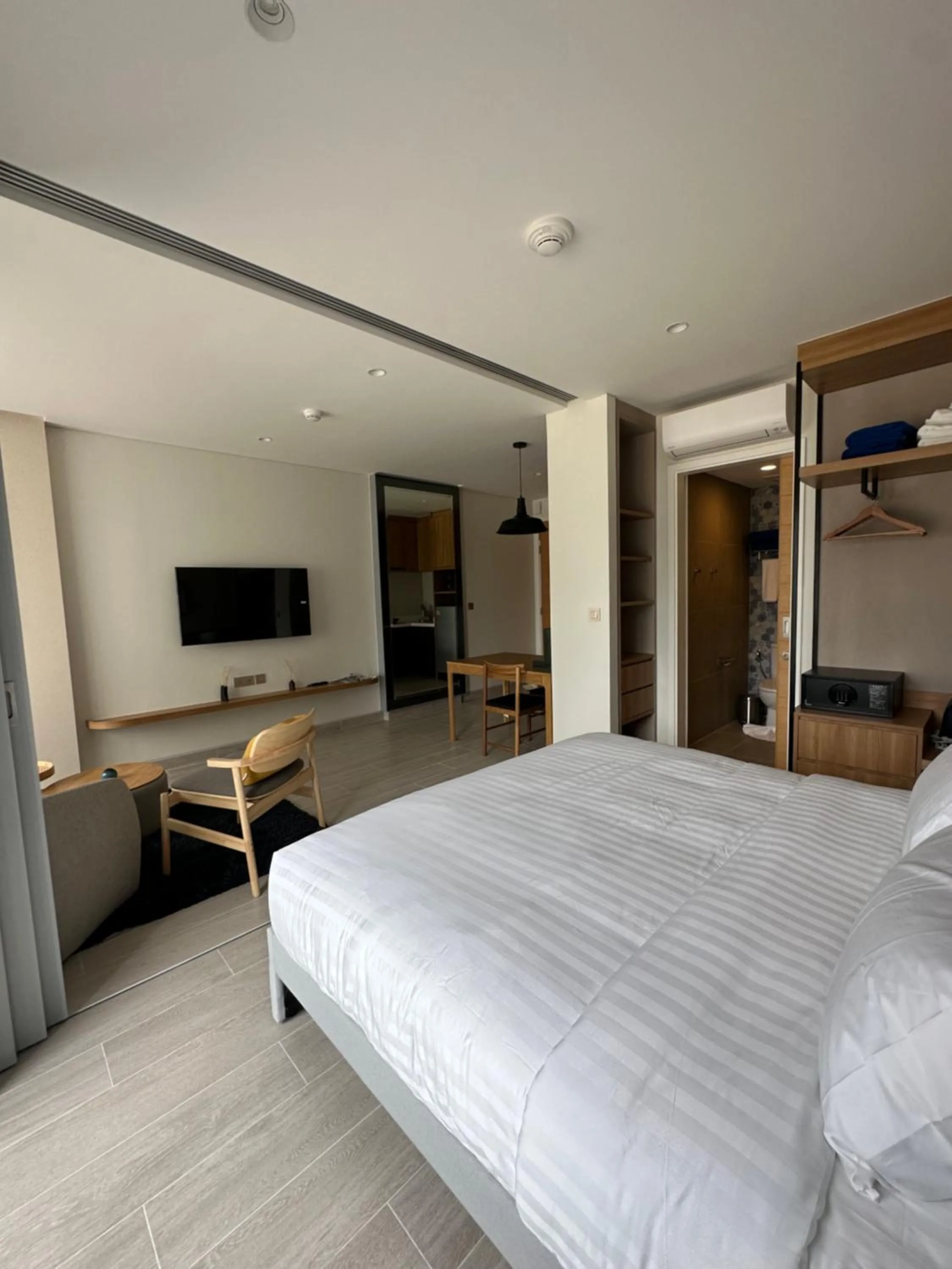Bed in Laguna Lakeside
