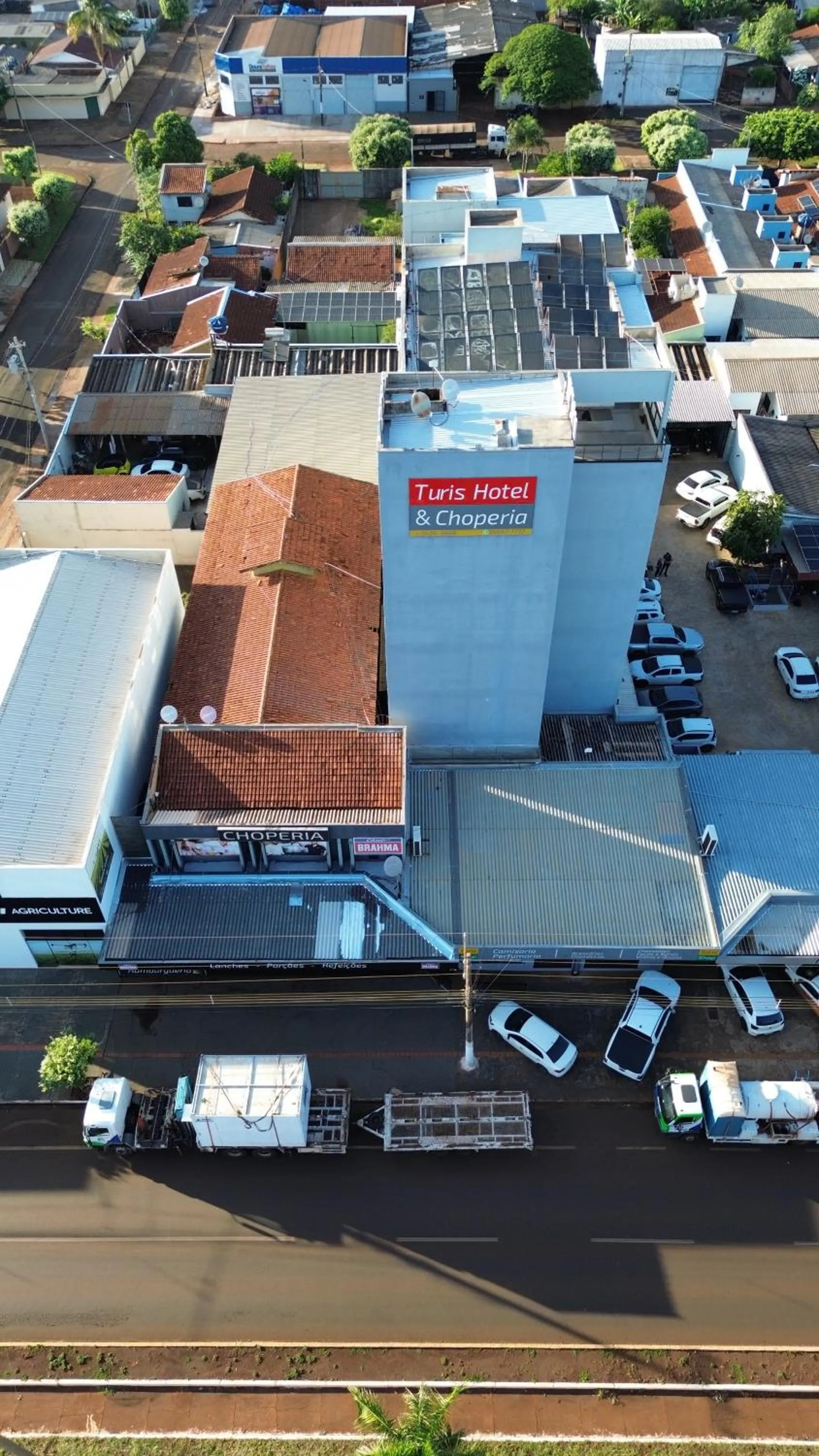 Property building in Turis Hotel & Choperia