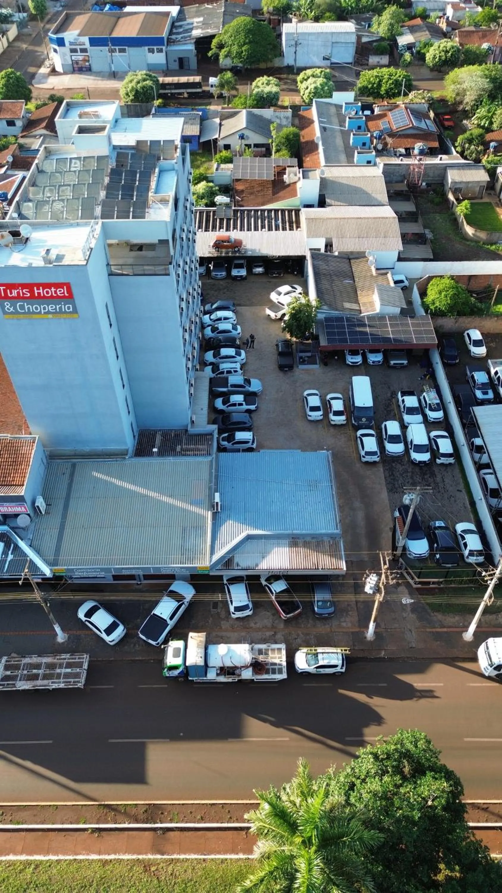 Property building in Turis Hotel & Choperia