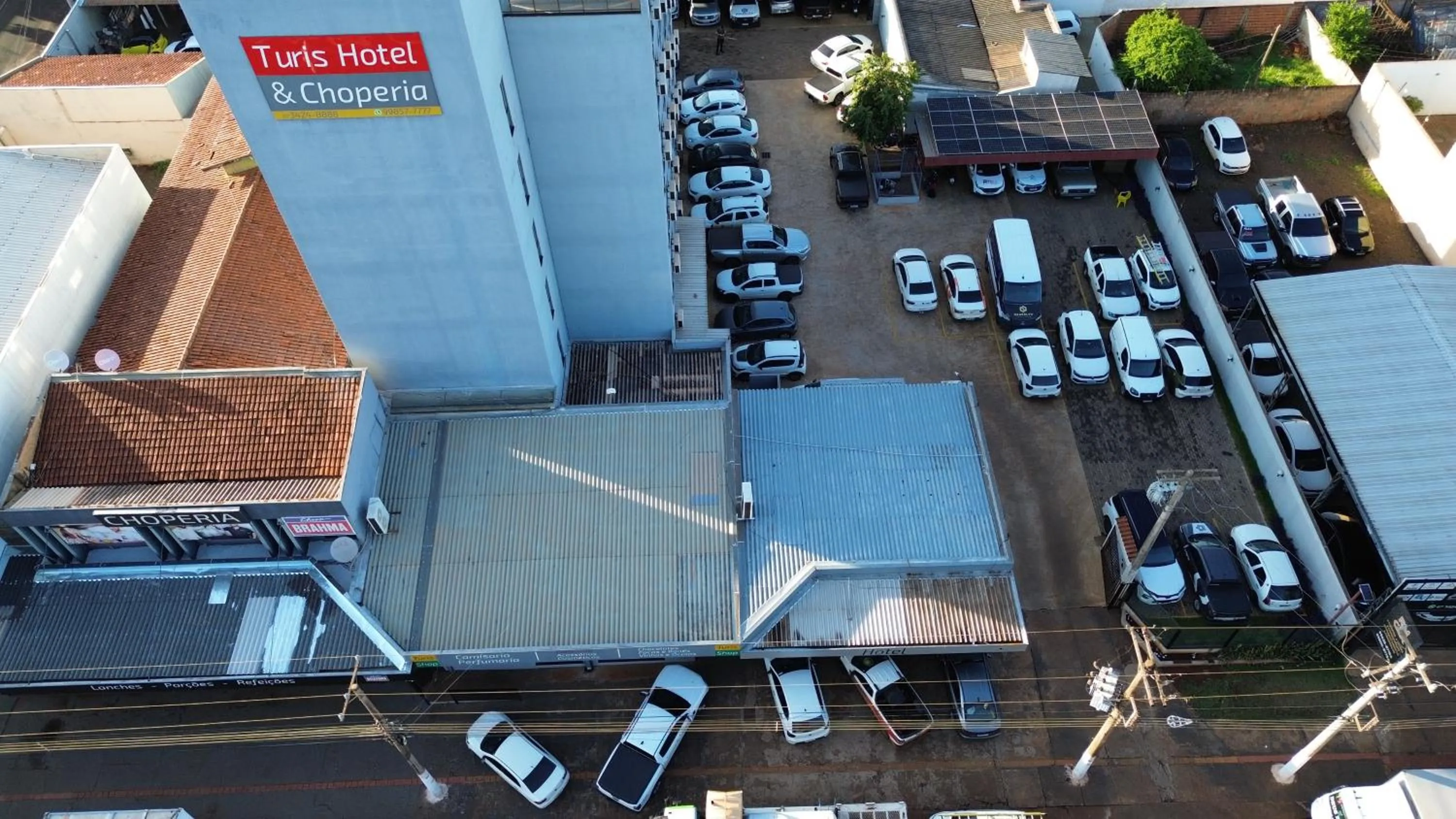 Property building in Turis Hotel & Choperia