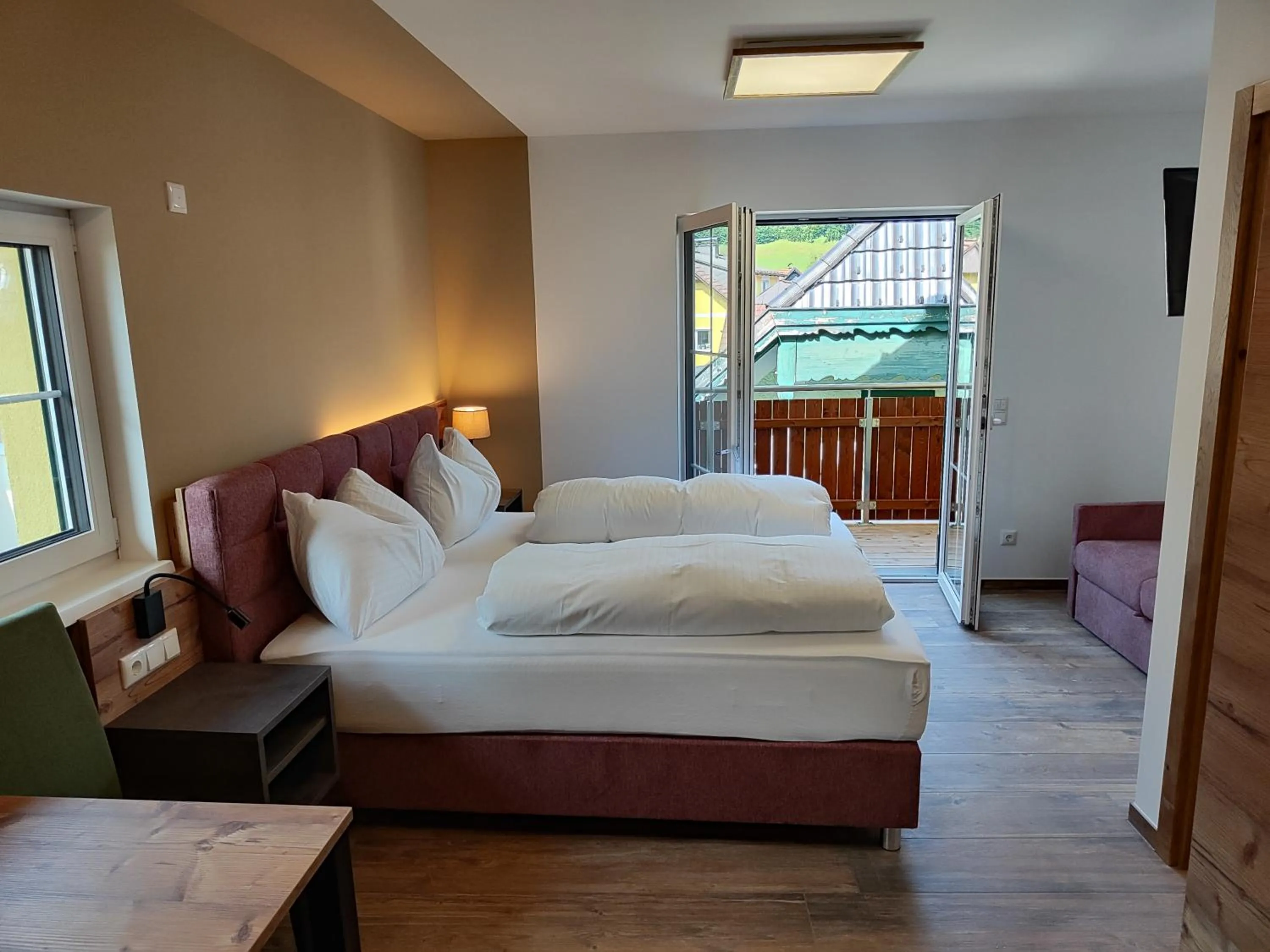 Bed in Hotel-Bad Goisern