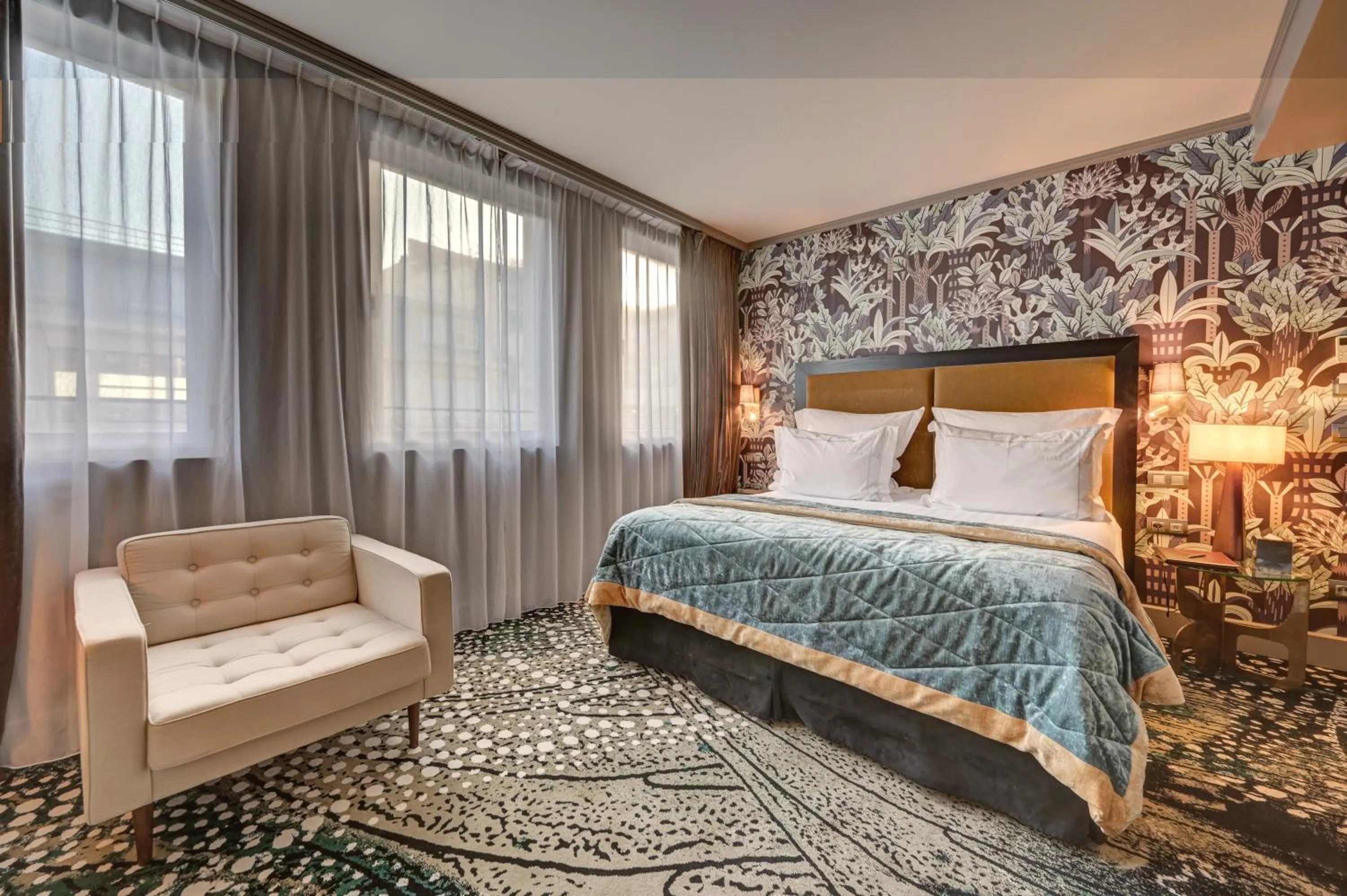 Superior Double Room in Juliana Hotel Paris