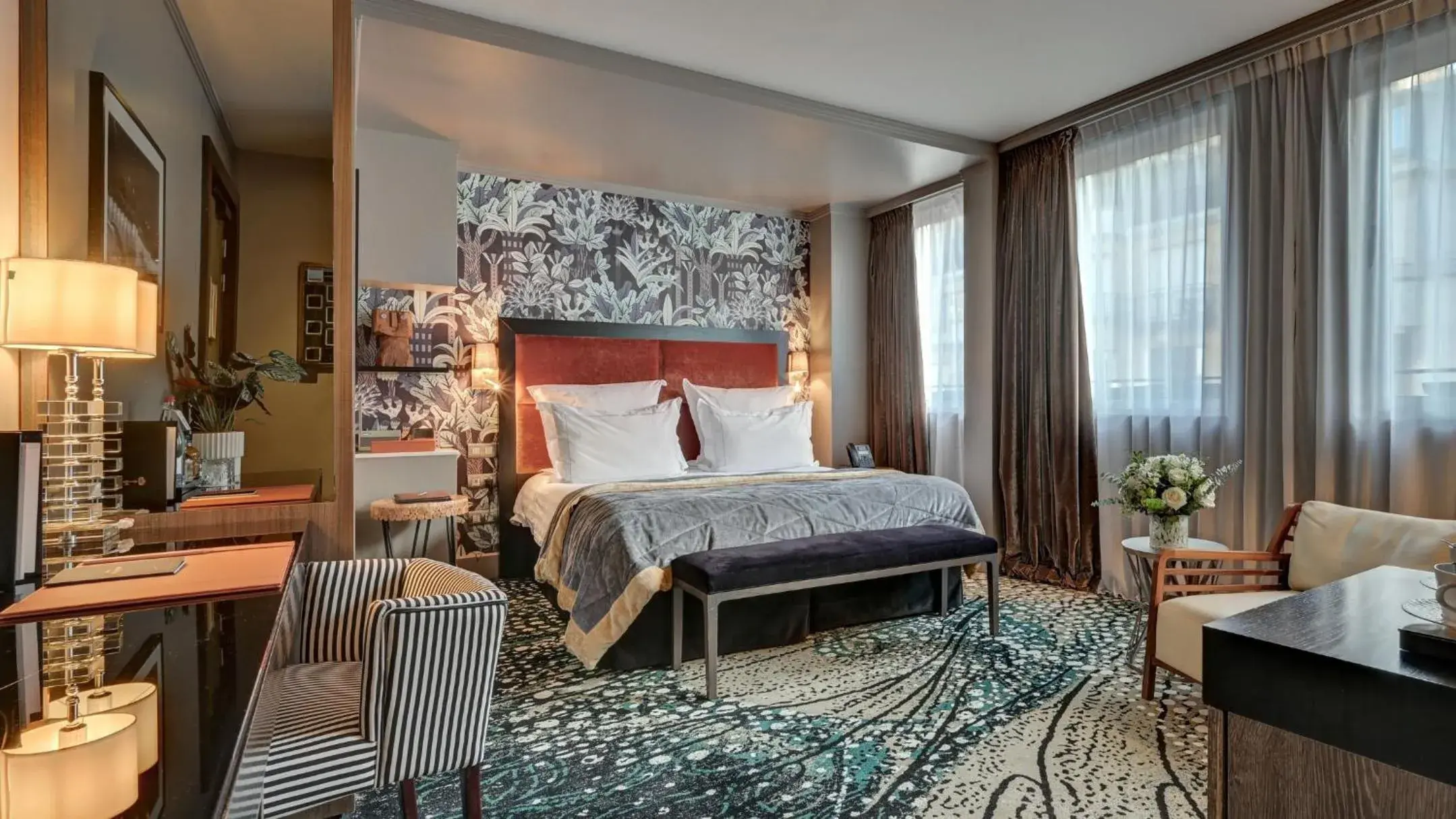 Photo of the whole room, Bed in Juliana Hotel Paris Photo of the whole room, Bed in Juliana Hotel Paris