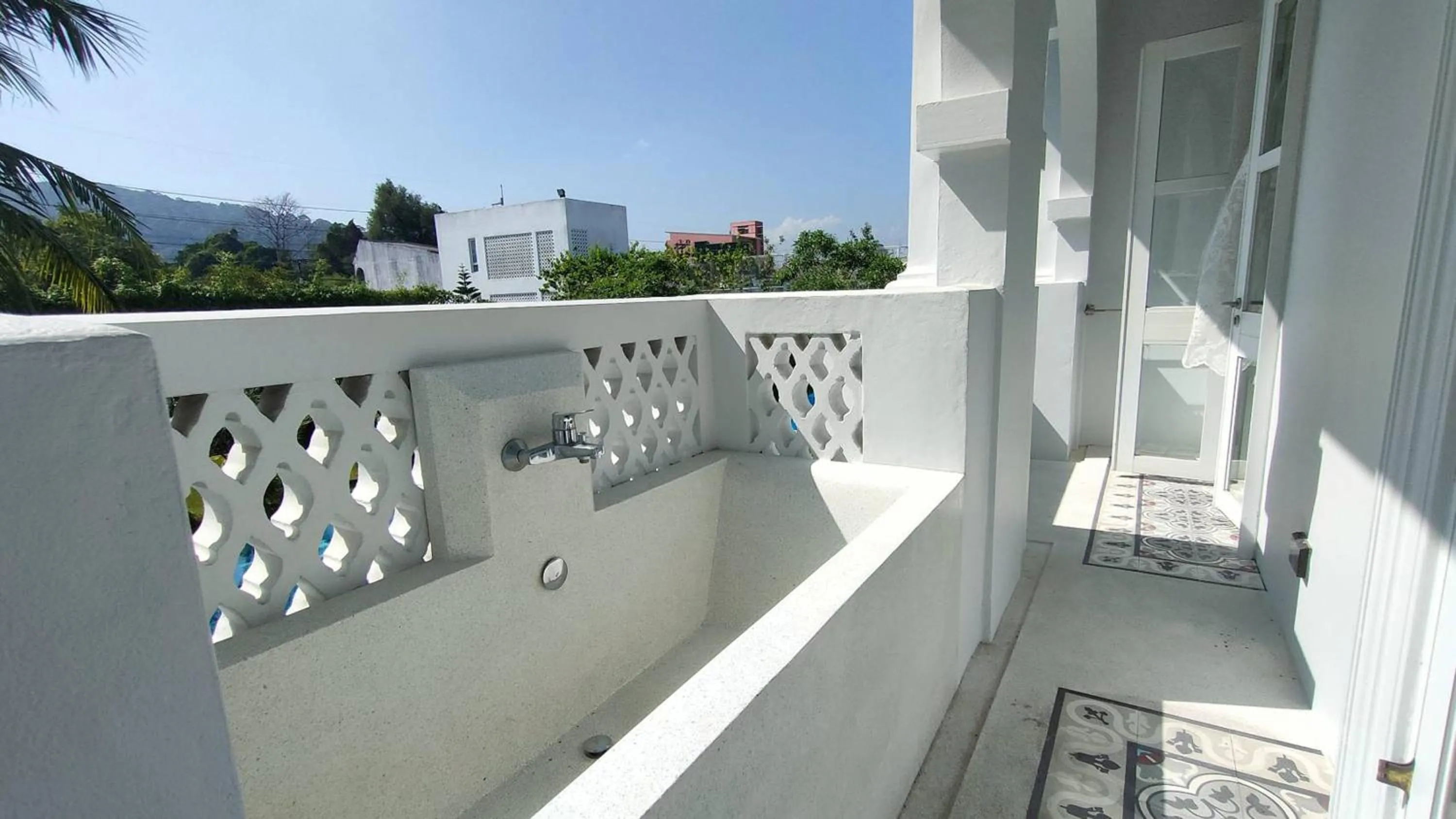 Bath in Little Nyonya Hotel