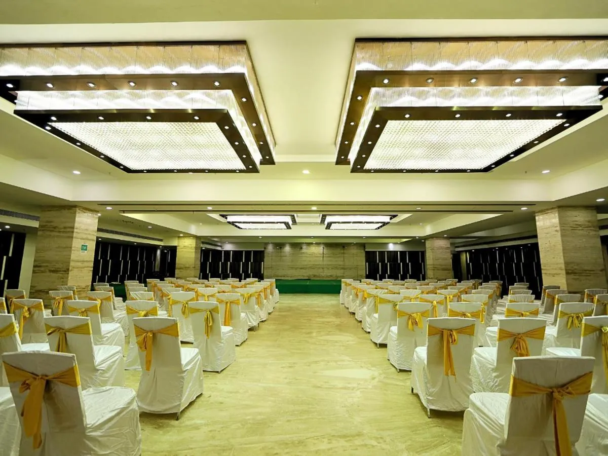 Banquet/Function facilities in D R Utthama Nellore - AM Hotel Kollection