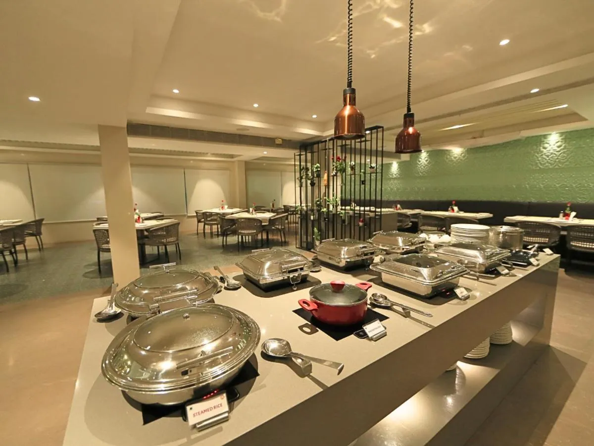 Dining area in D R Utthama Nellore - AM Hotel Kollection